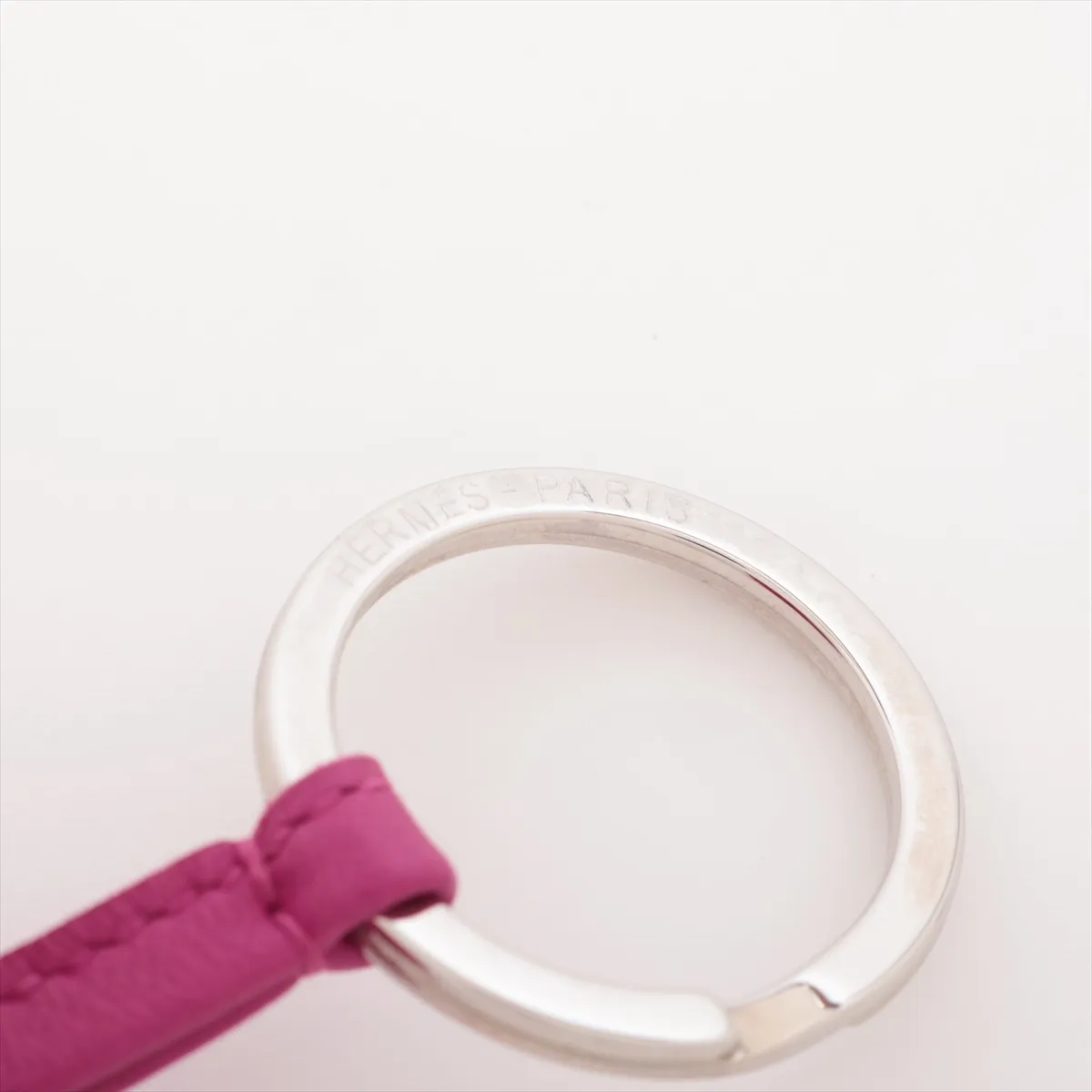 Carmen Charm, Agneau Milo Purple, — view 3