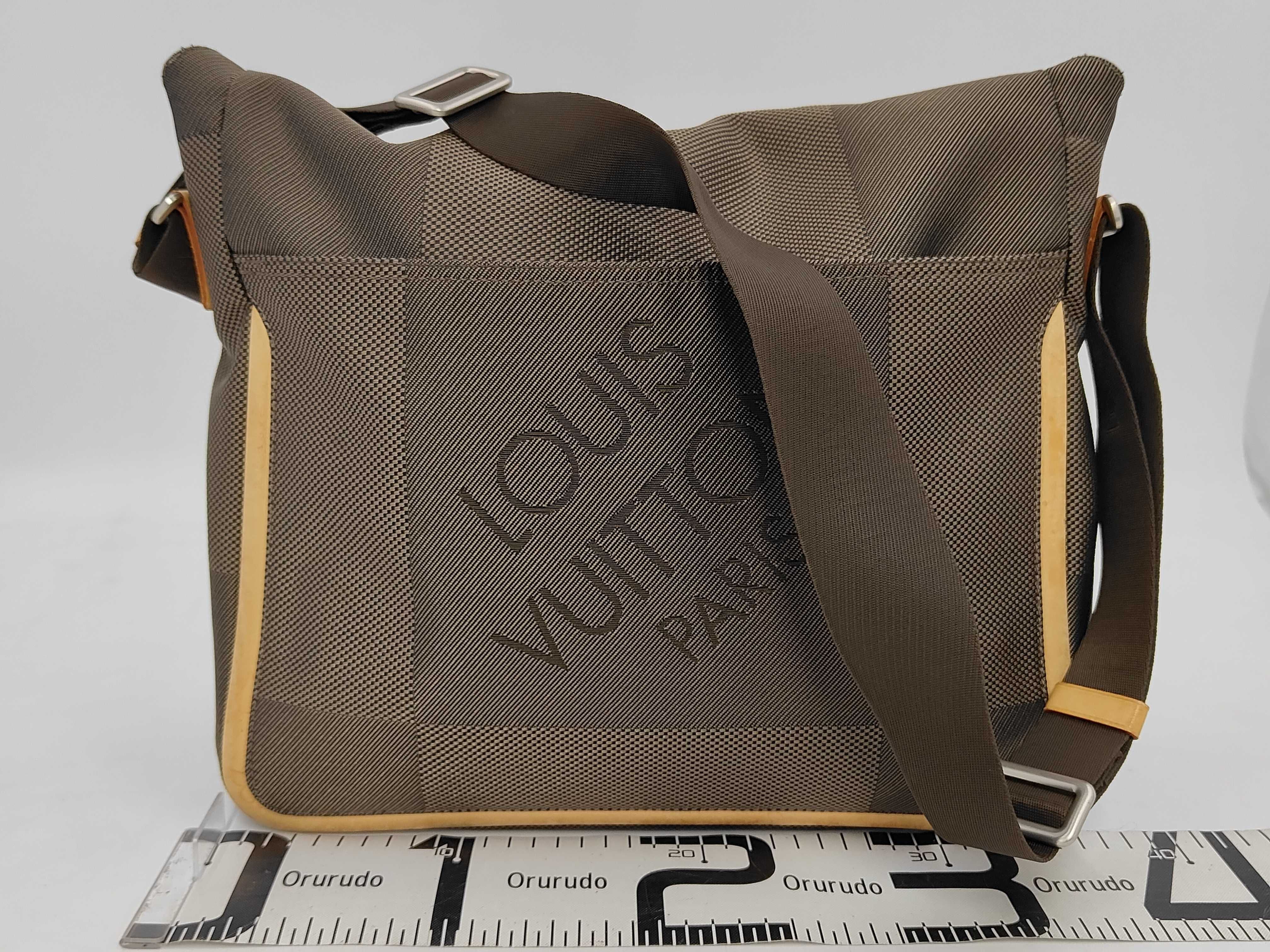 Damier Geant Louis Vuitton Geant Messager NM Terre VI1016 Shoulder Bag — view 2