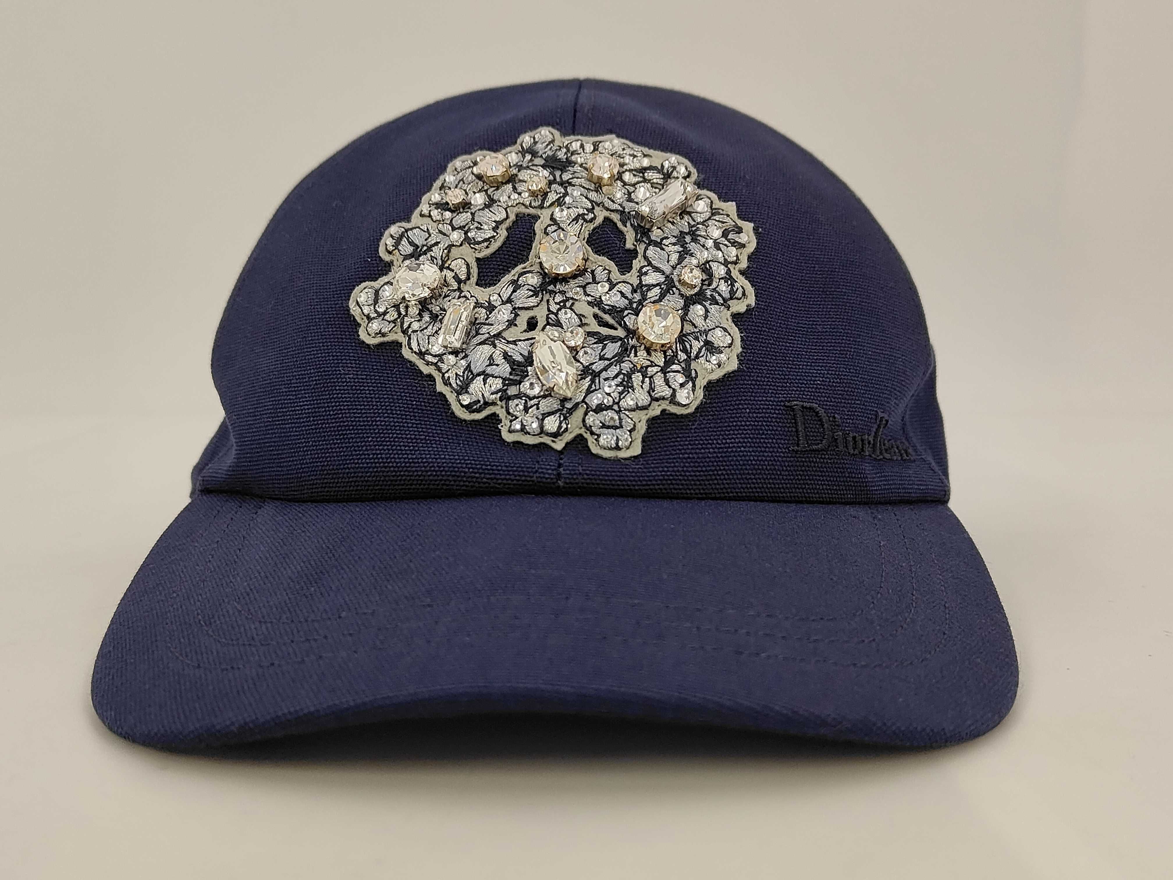 cap and other accessories — view 2