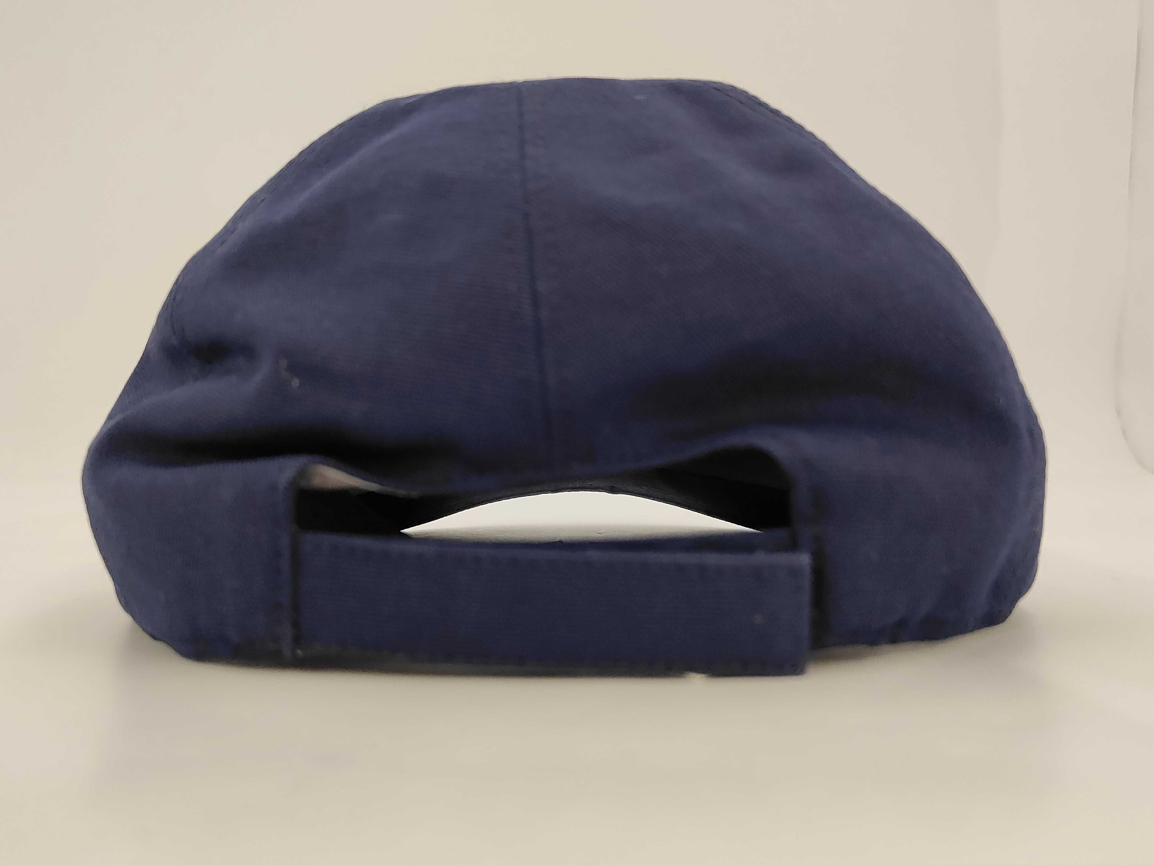 cap and other accessories — view 4