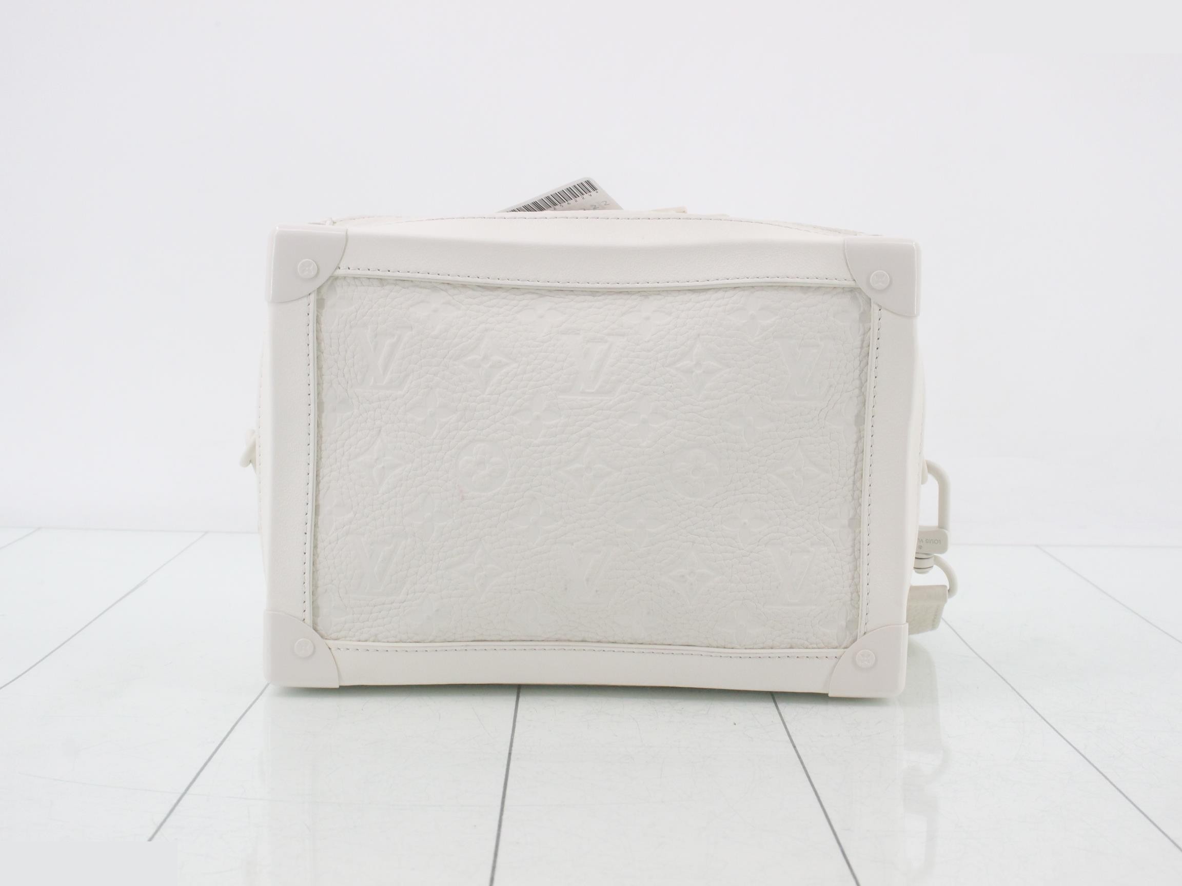 Taurillon Monogram Soft Trunk Blanc Shoulder Bag — view 2