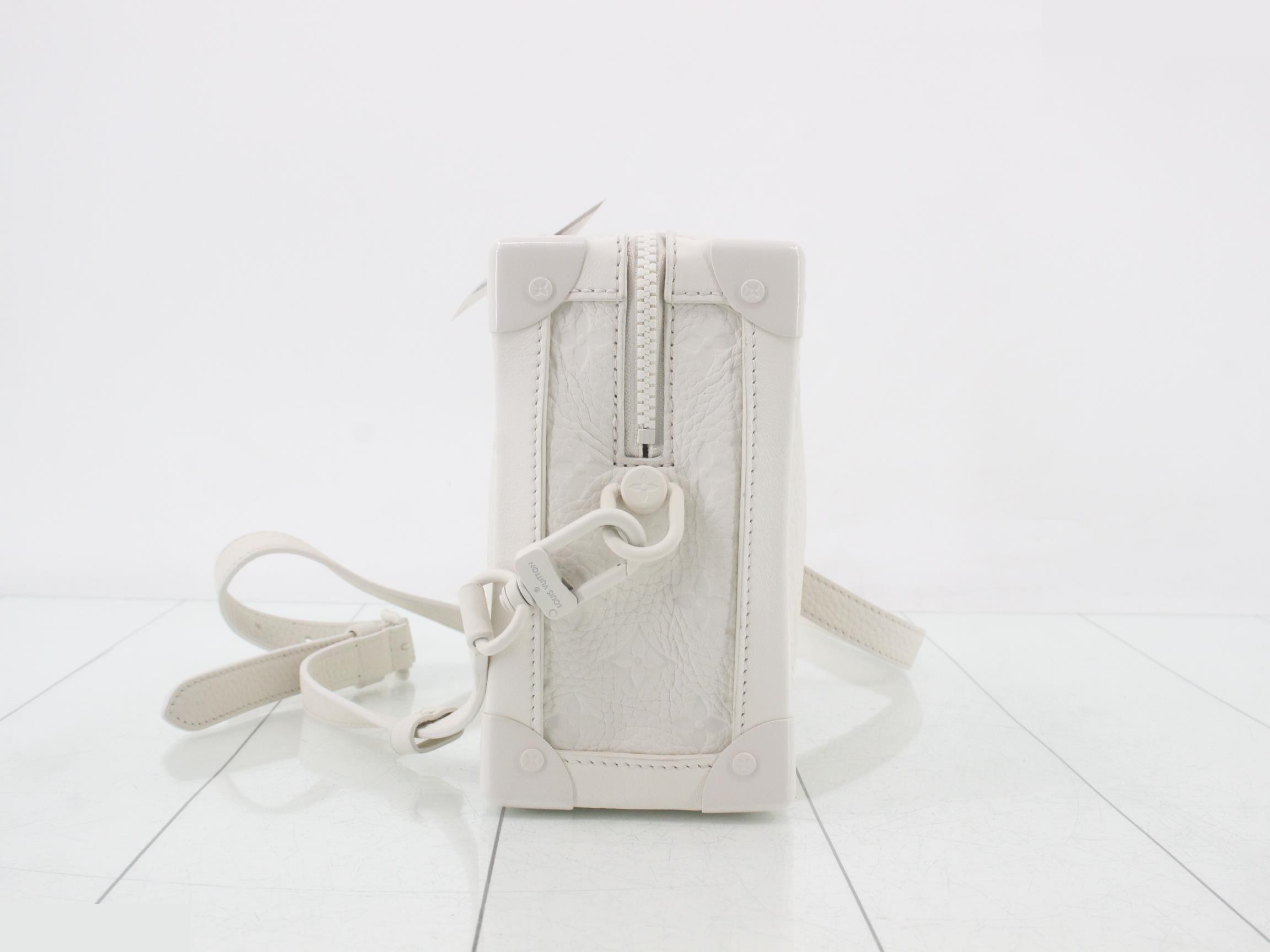 Taurillon Monogram Soft Trunk Blanc Shoulder Bag — view 3
