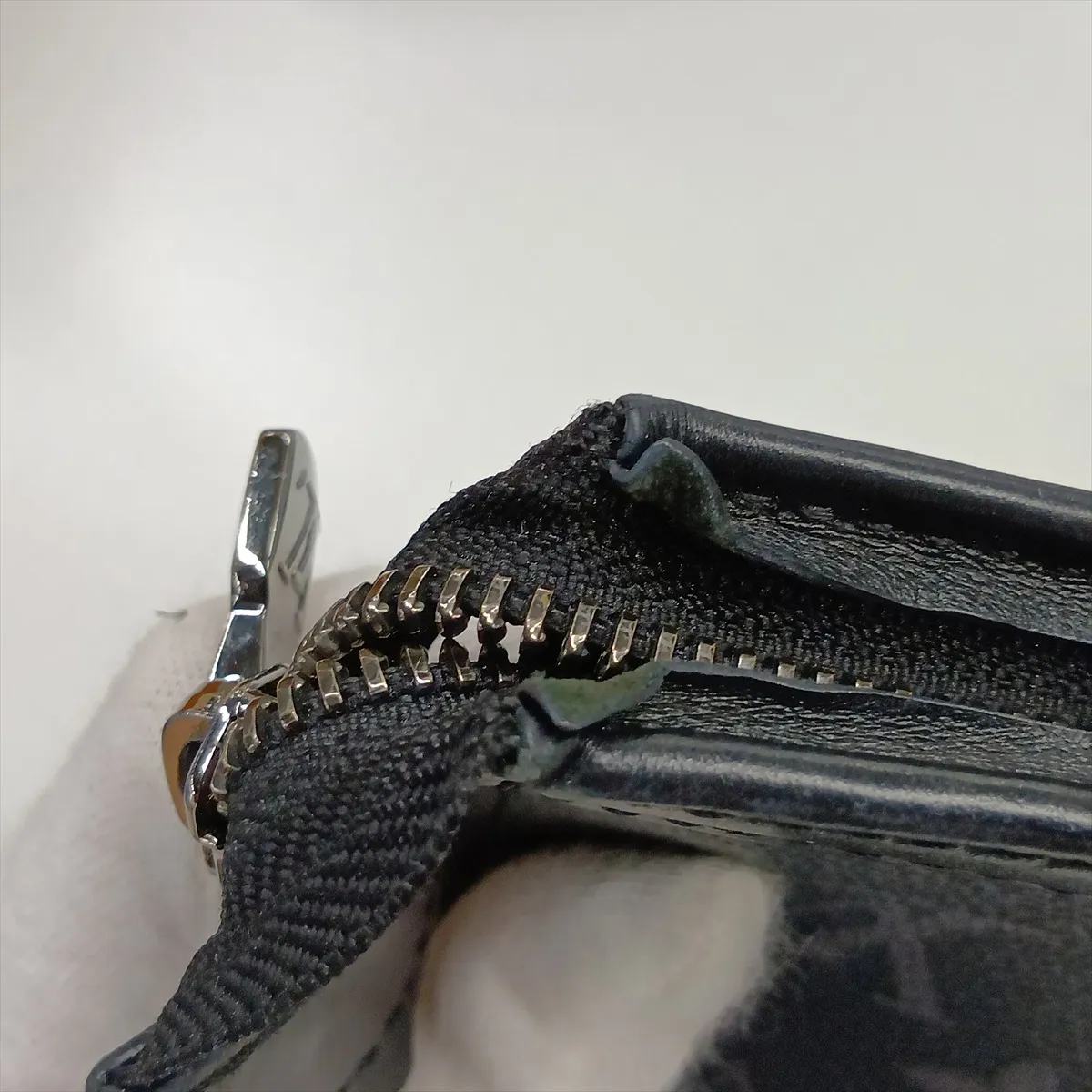 Monogram Eclipse Gaston Wearable Wallet M81124 Gray (RFID detected) — view 12