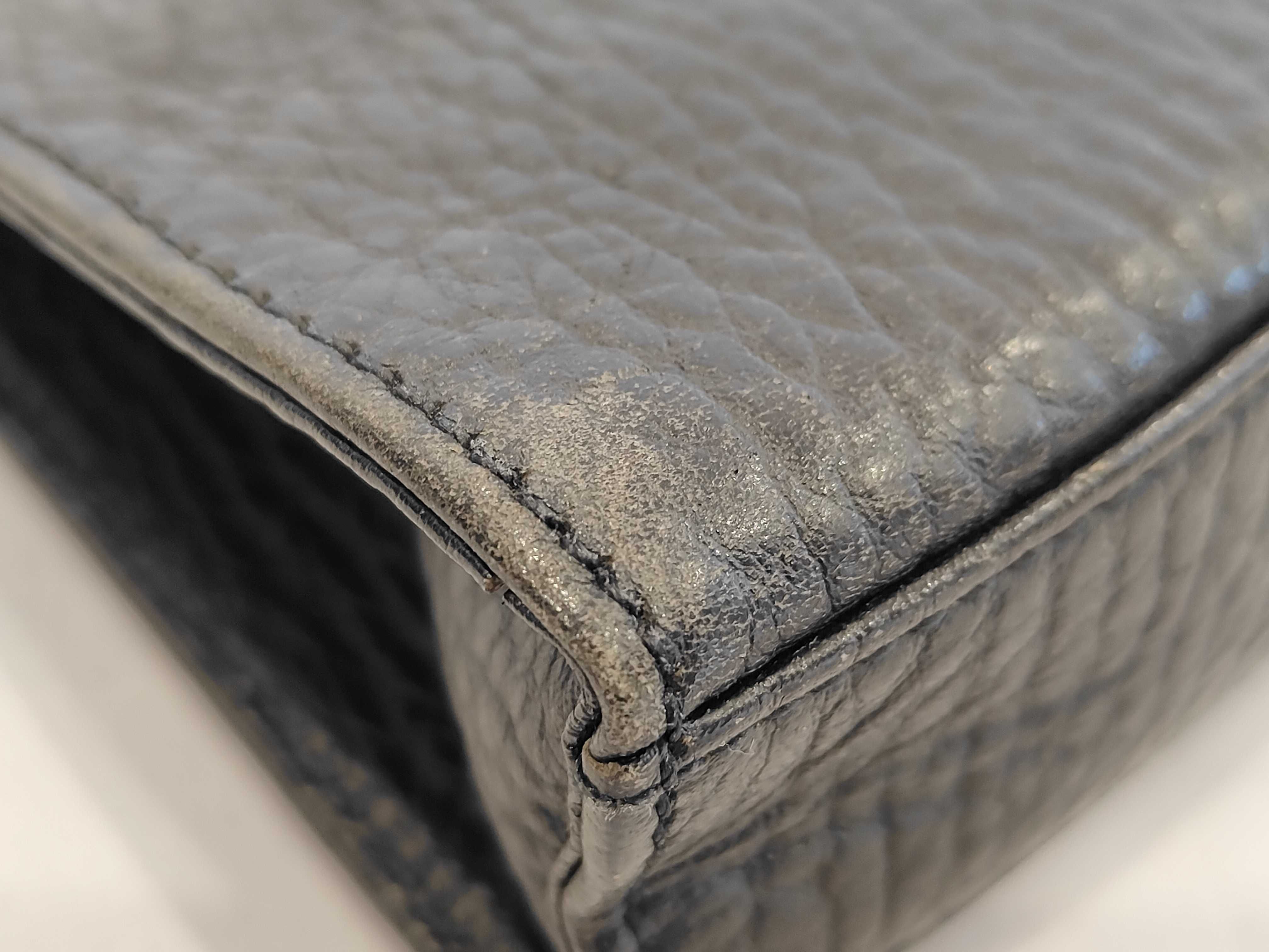Second Bag Pouch Black Leather Nova Check Second Bag — view 5