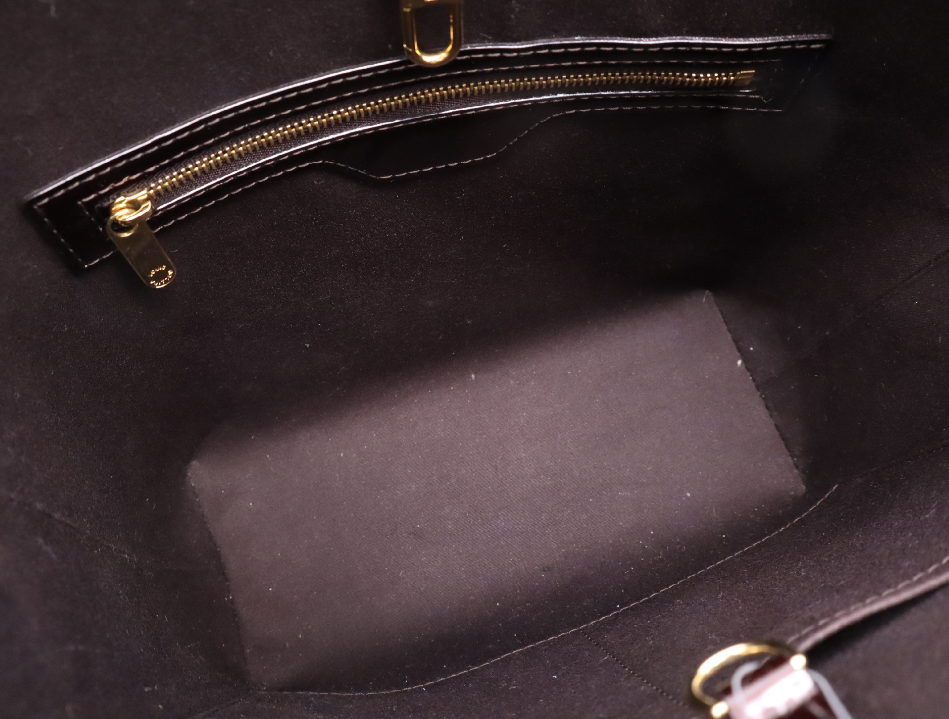 M91567 Monogram Vernia Vallon MM Tote Bag — view 14