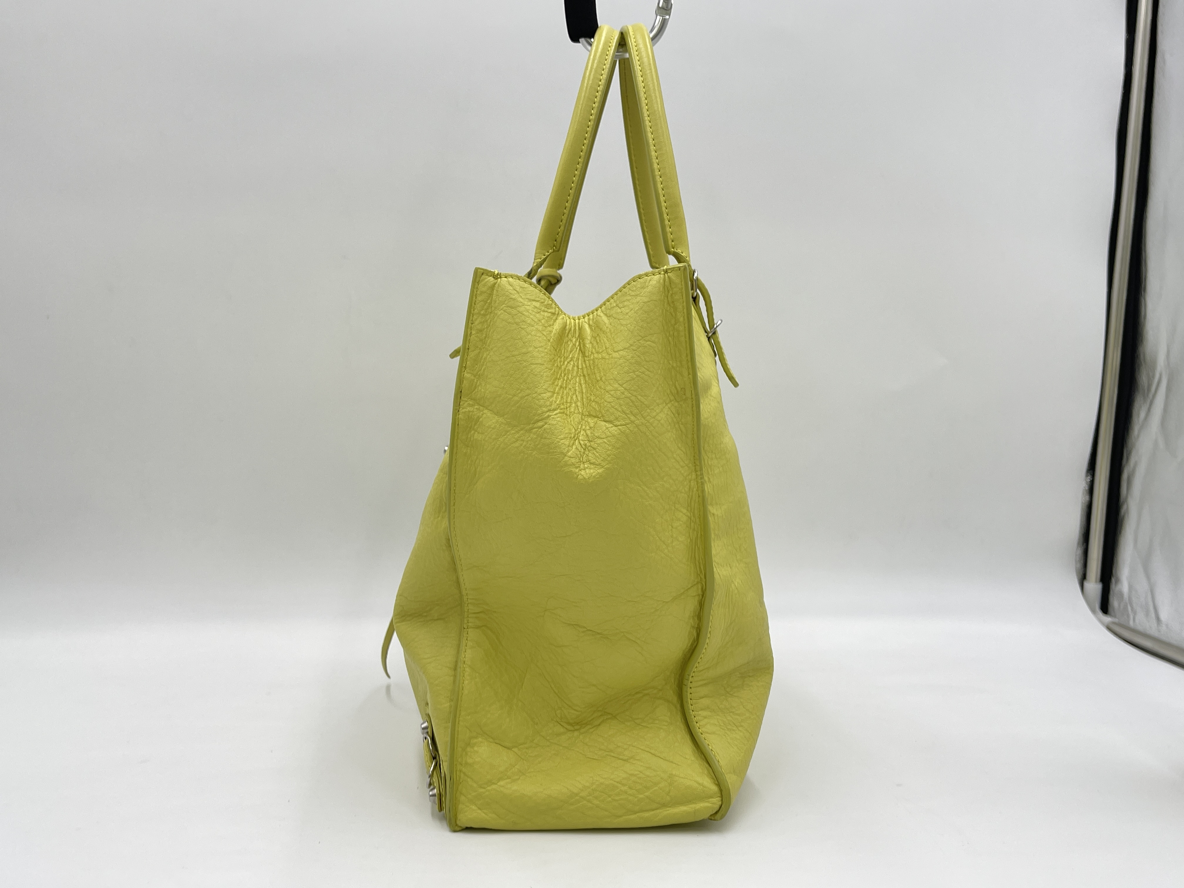 The Paper A5 255412・7330・H・515859 Mirror Handbag — view 3