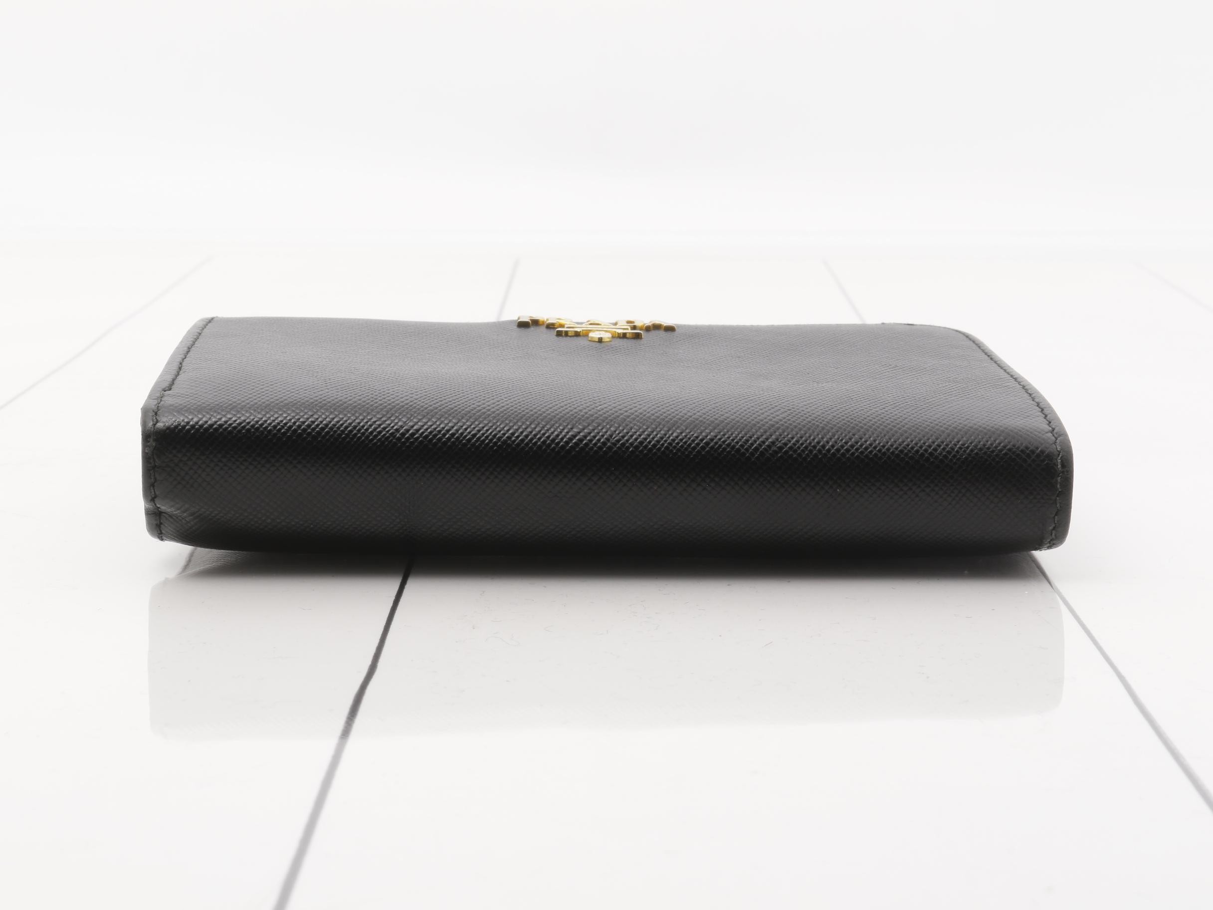 Saffiano leather bi-fold wallet — view 3