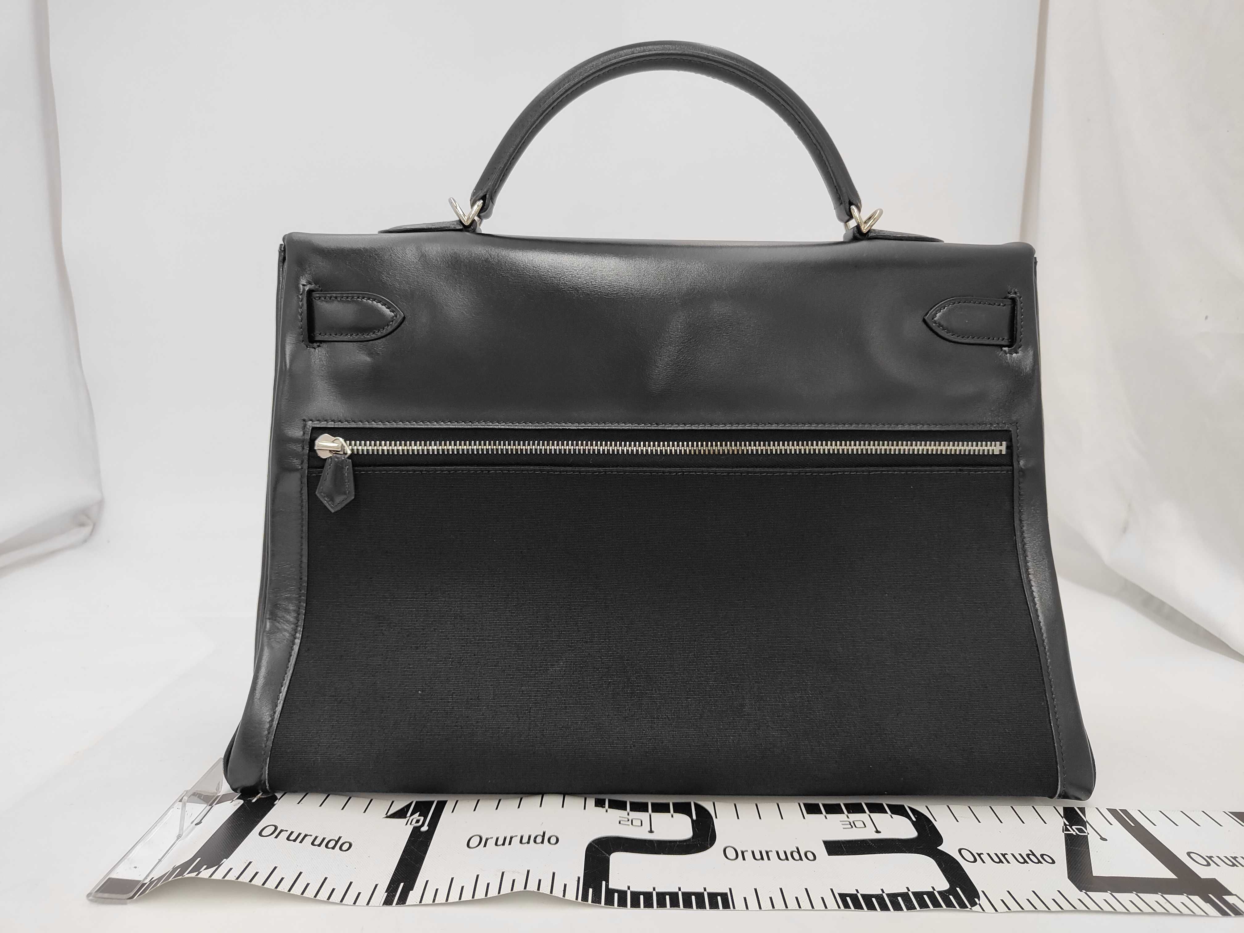 Kelly Laqui 40, Toile Officier x Box Calf leather, H stamp, 2004, Black 89, Silver hardware, H6Z Shoulder bag — view 2