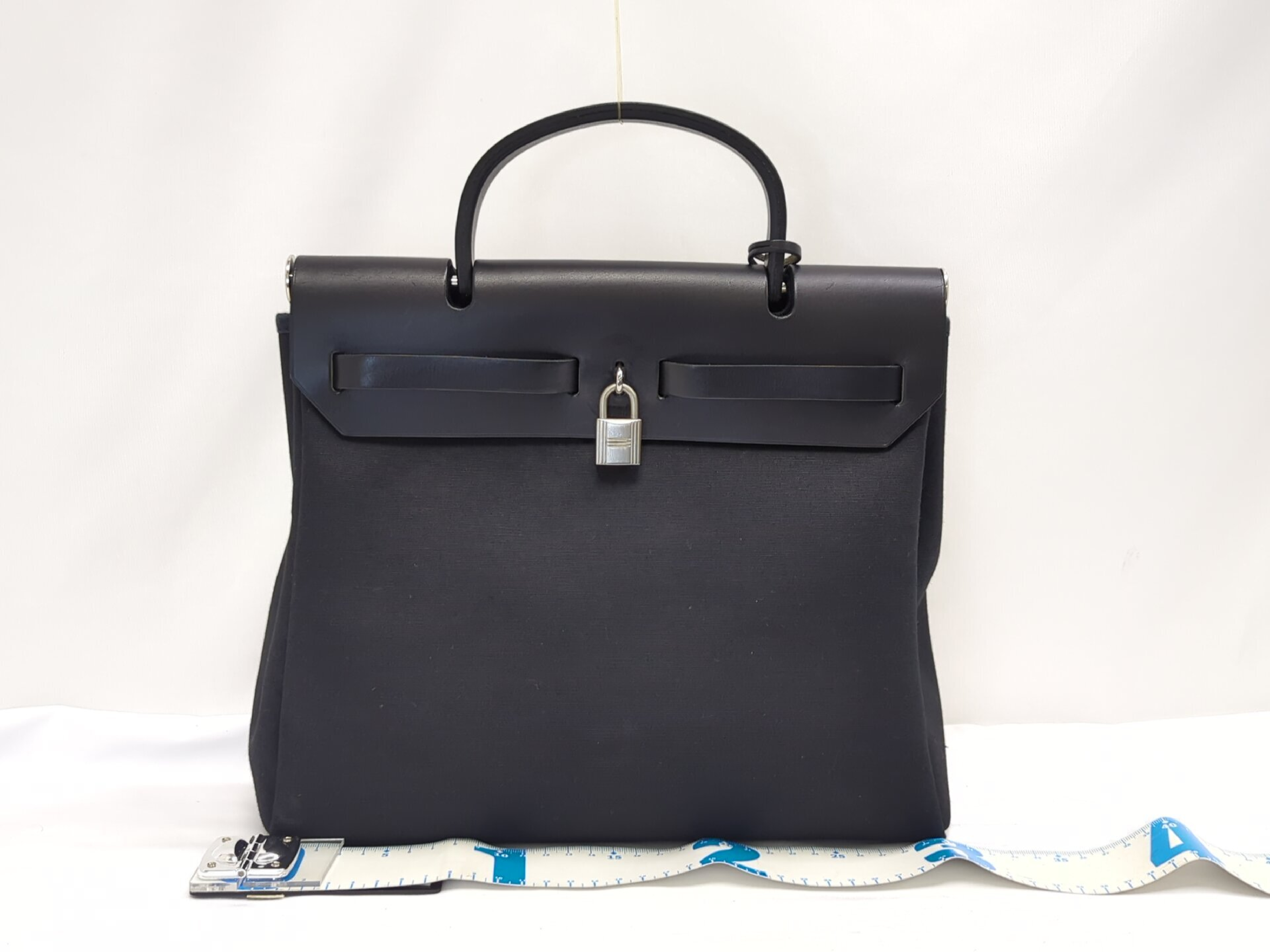 Herbag PM Toile H Black F stamp with stopper handbag — view 2