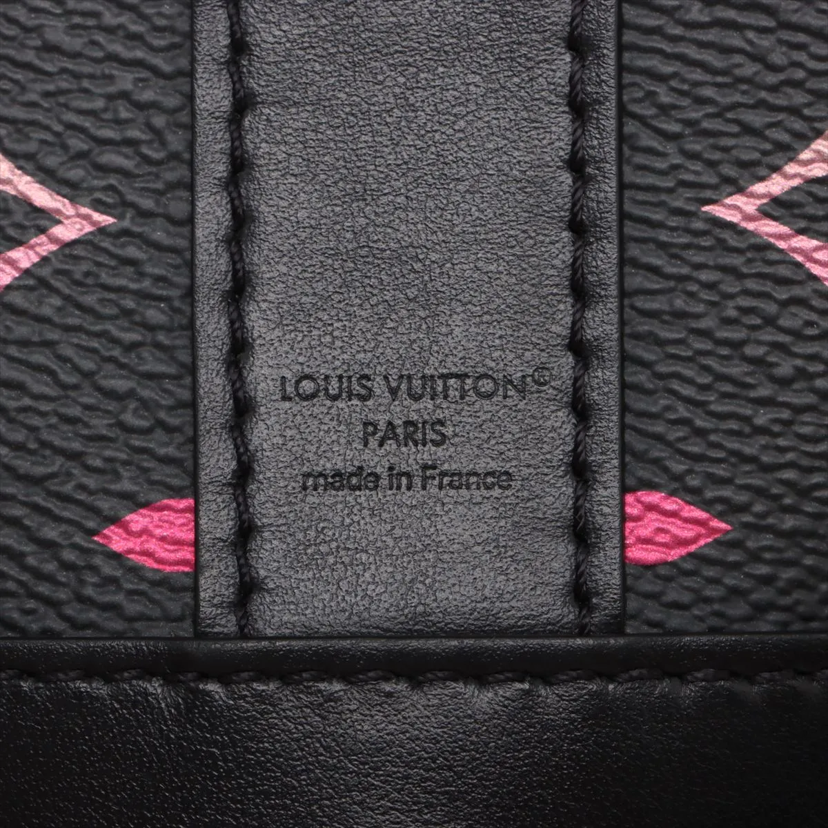 Monogram Gradient Envelope Pouch M13906 Black RFID Reactive — view 7