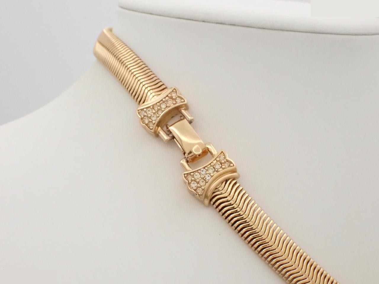 necklace, neck circumference approximately 39 cm — view 2
