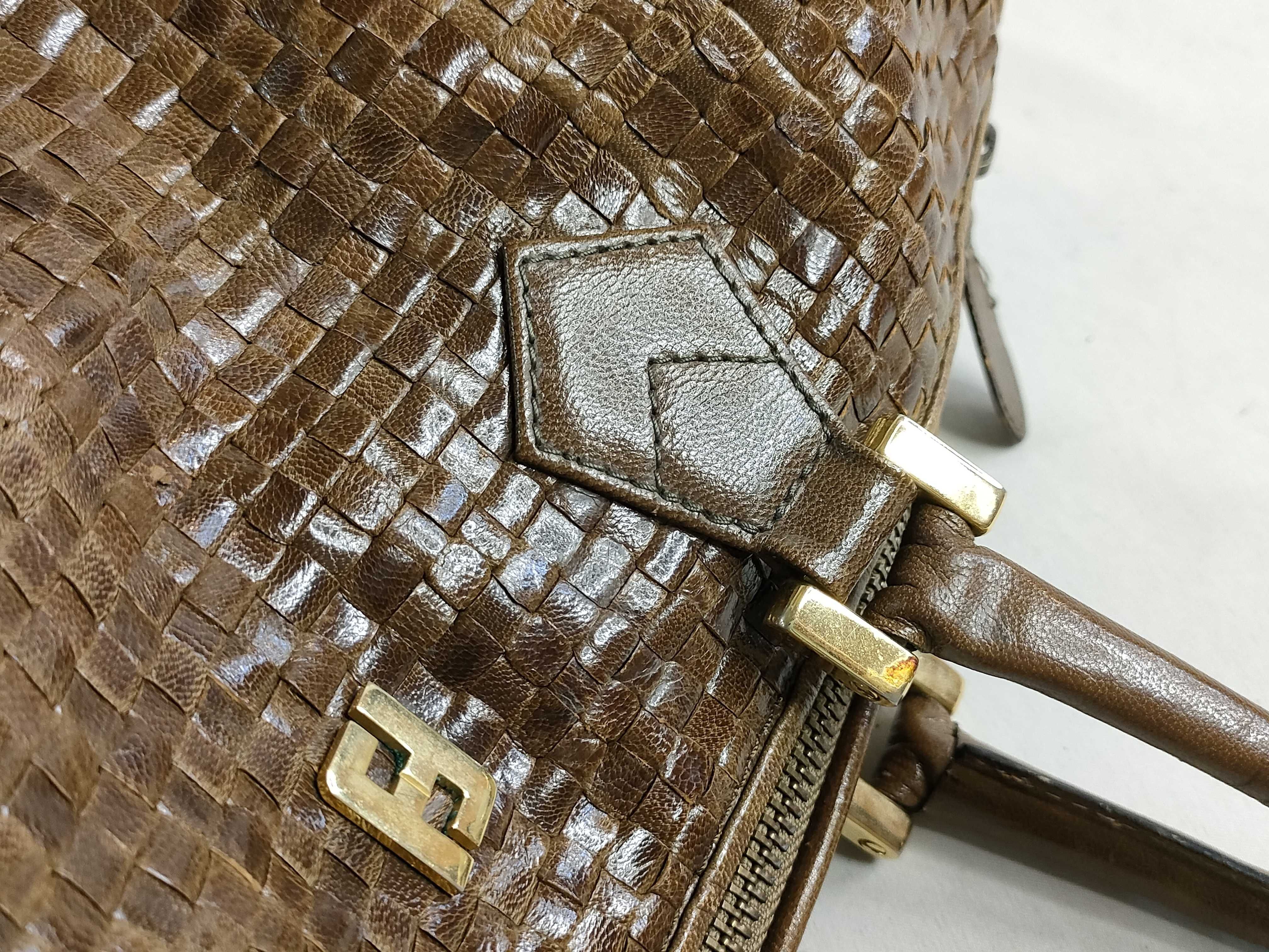 handbag — view 5
