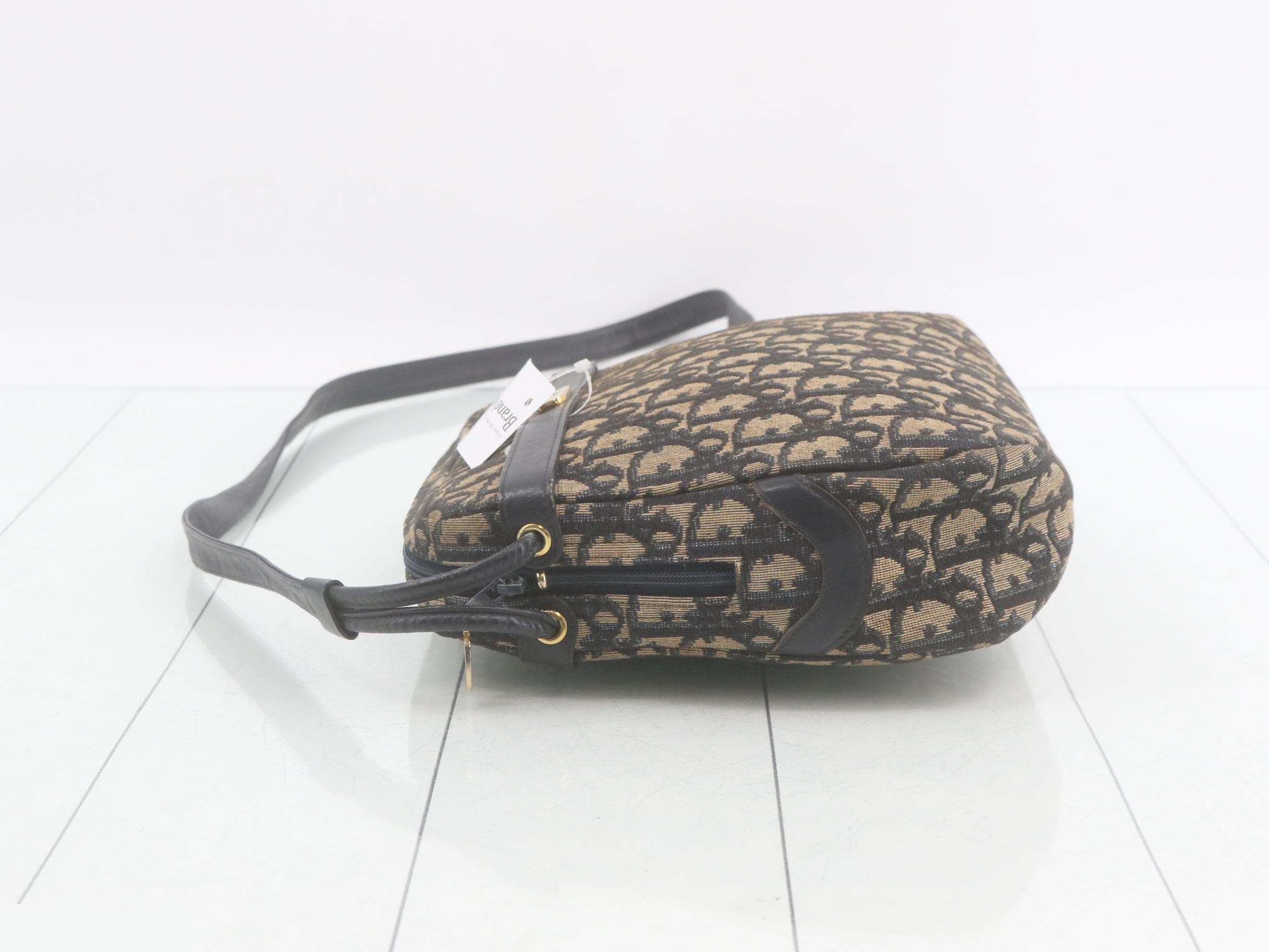 Trotter Shoulder Bag — view 4