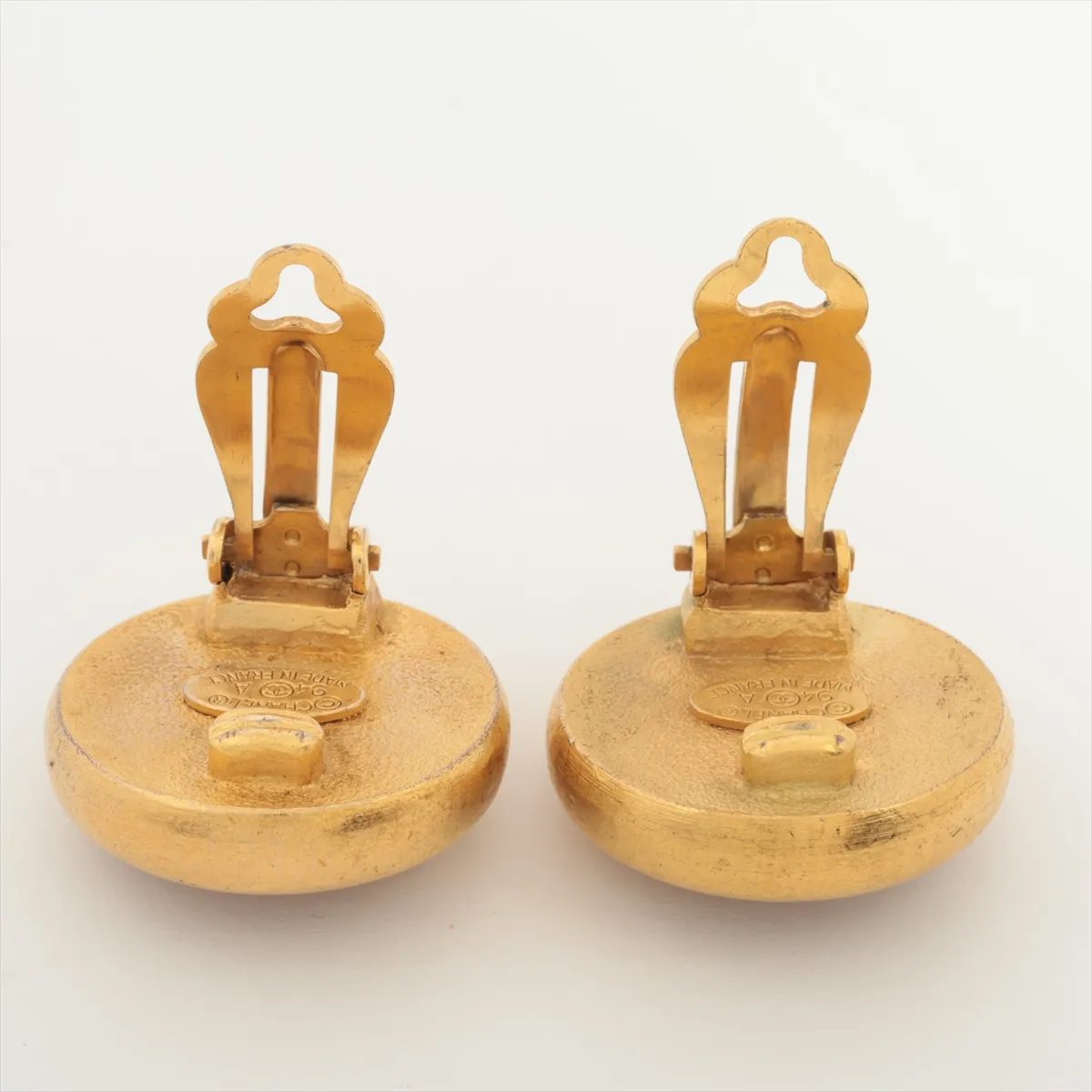 Logo 94A Earrings (Pair) GP x Resin Gold x Red — view 4