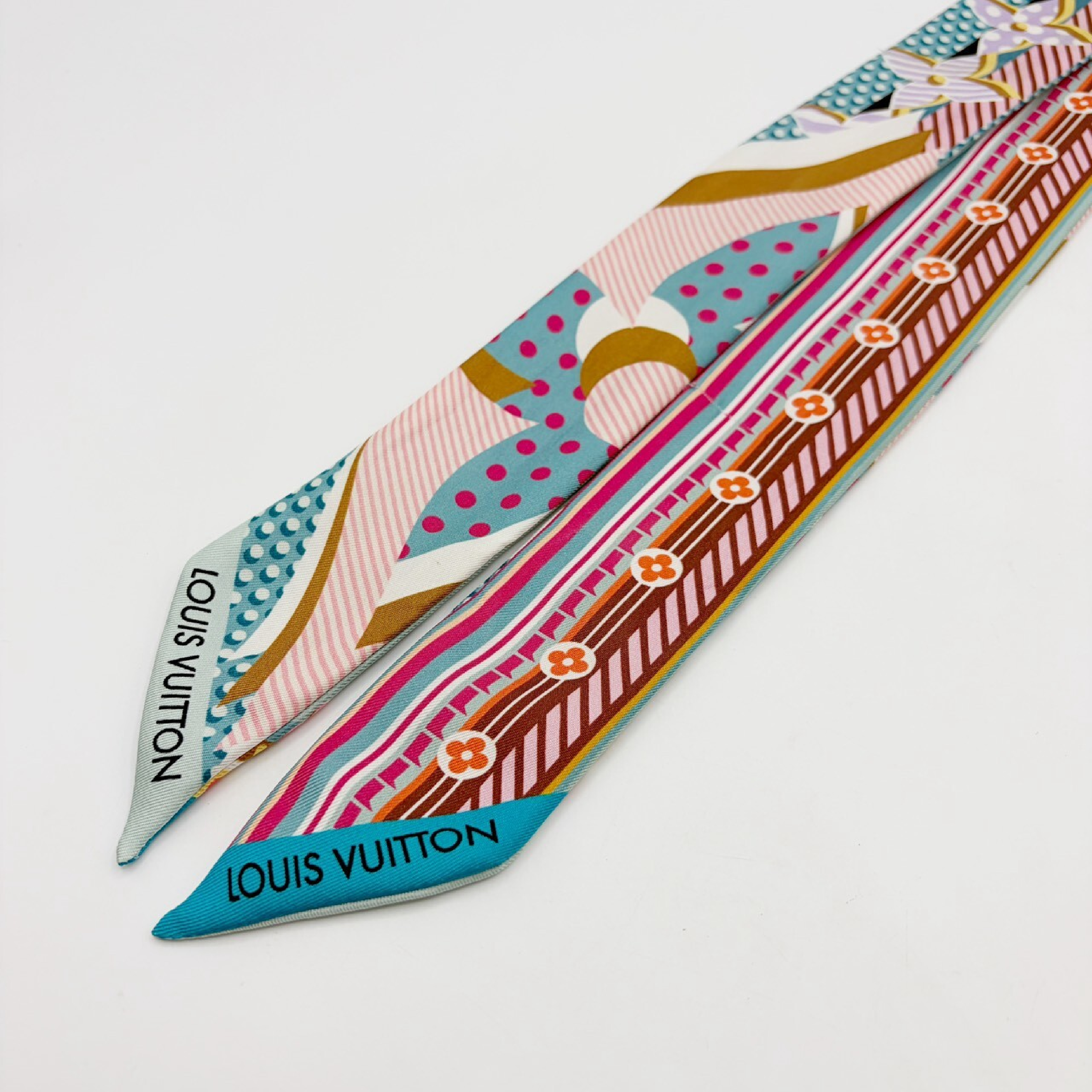 Bandeau BB Pop LV Scarf and other accessories — view 5