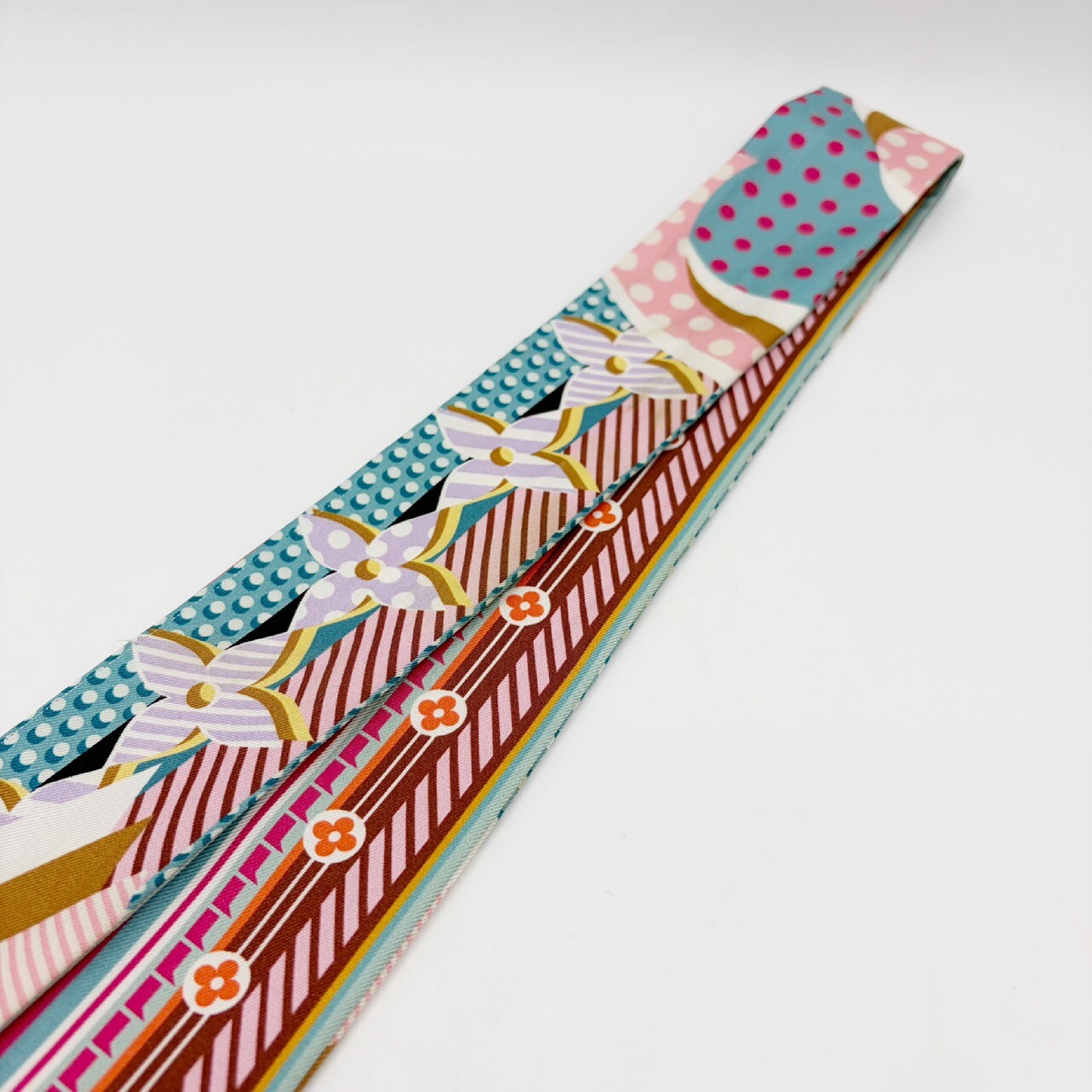 Bandeau BB Pop LV Scarf and other accessories — view 6