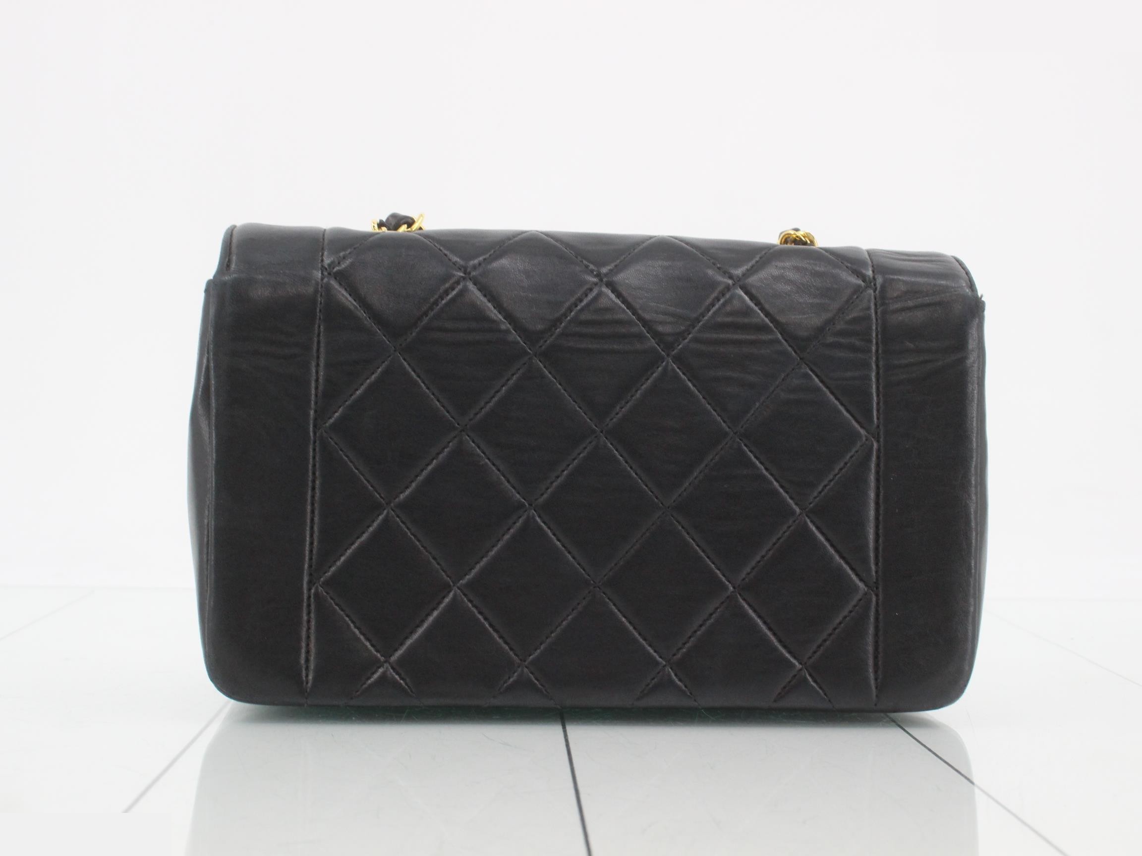 Matelassé Diana 22 Leather Turnlock Chain Shoulder Bag — view 2