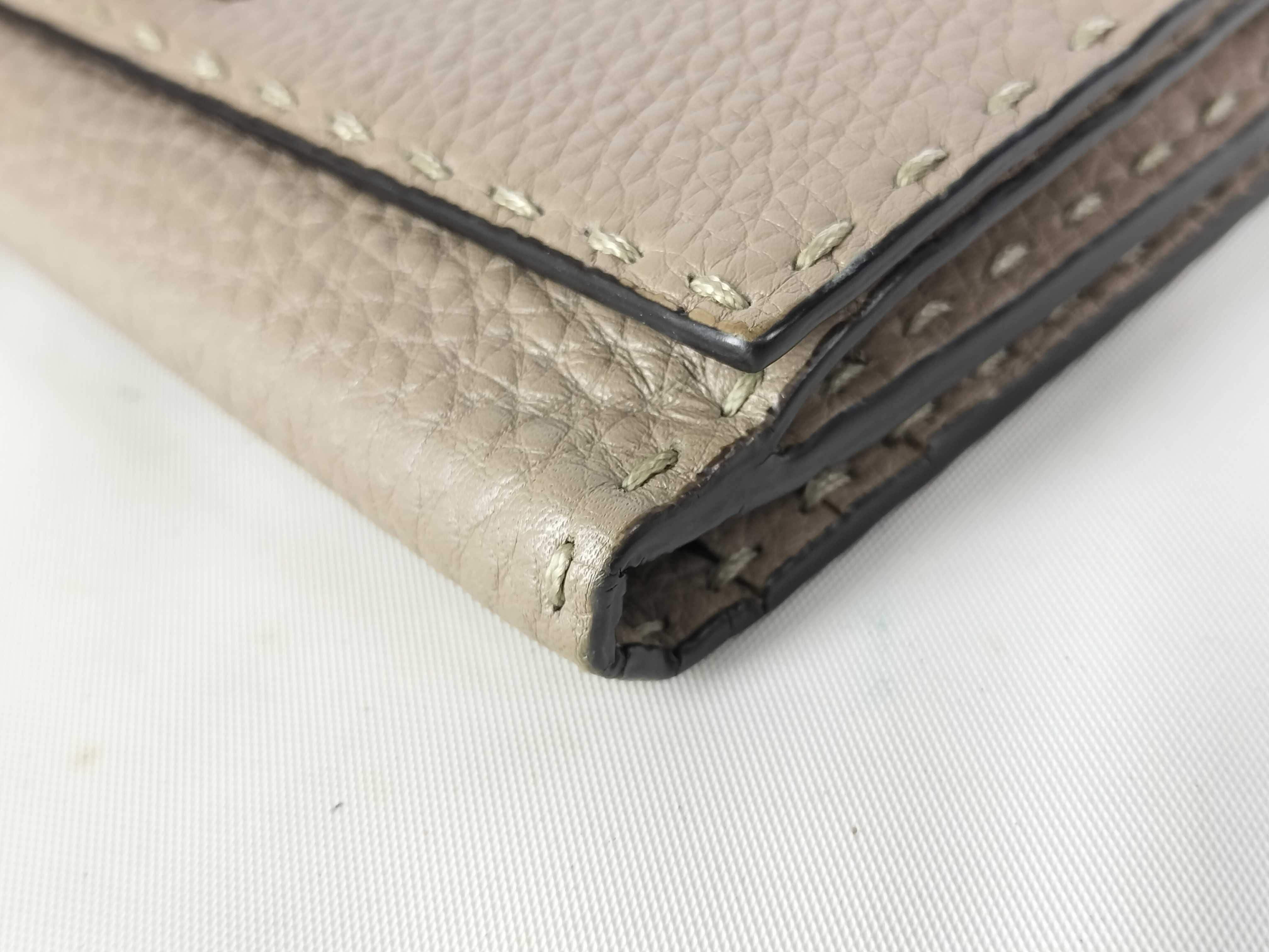 Peekaboo Selleria Long Wallet — view 2