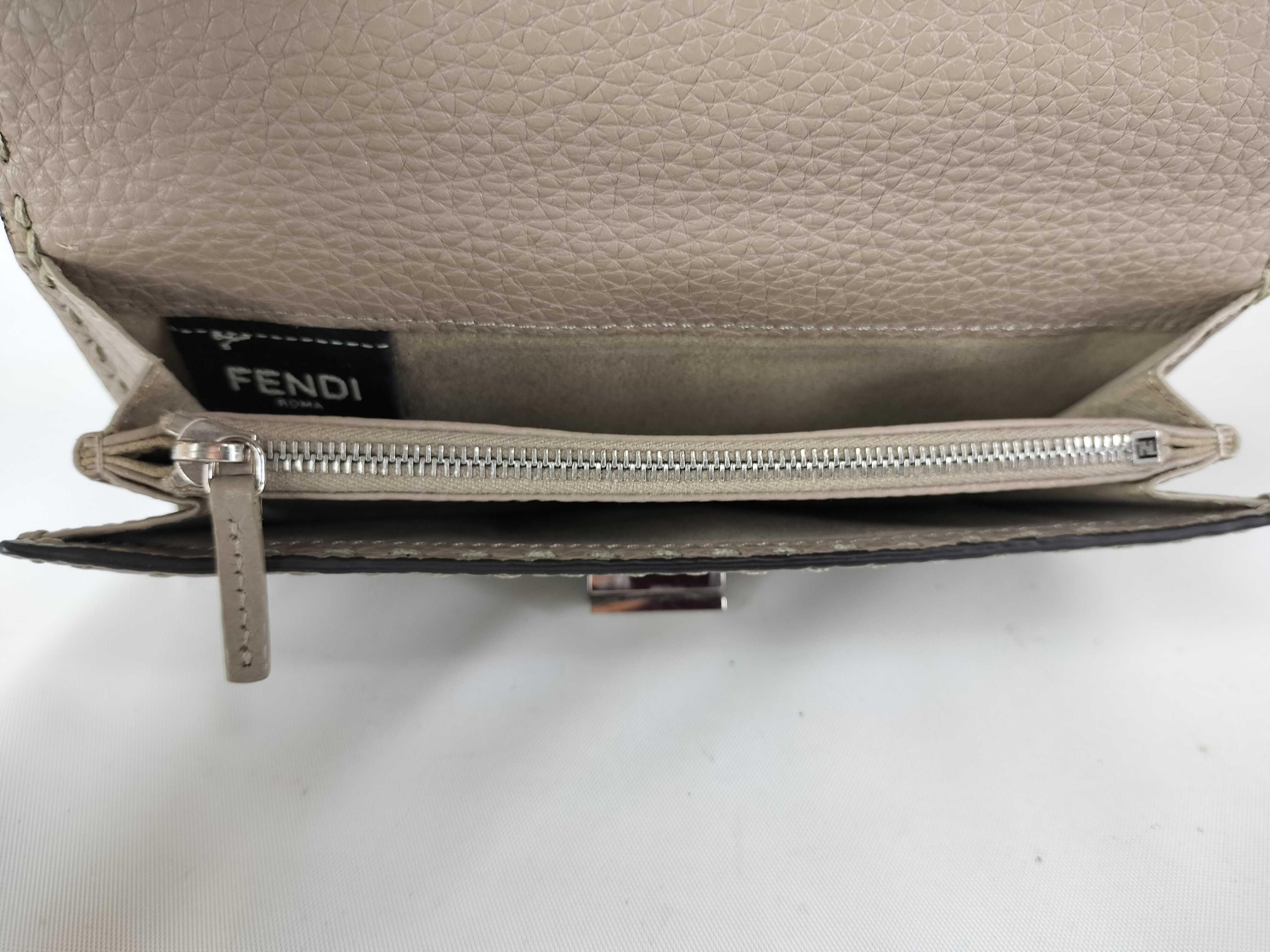 Peekaboo Selleria Long Wallet — view 7