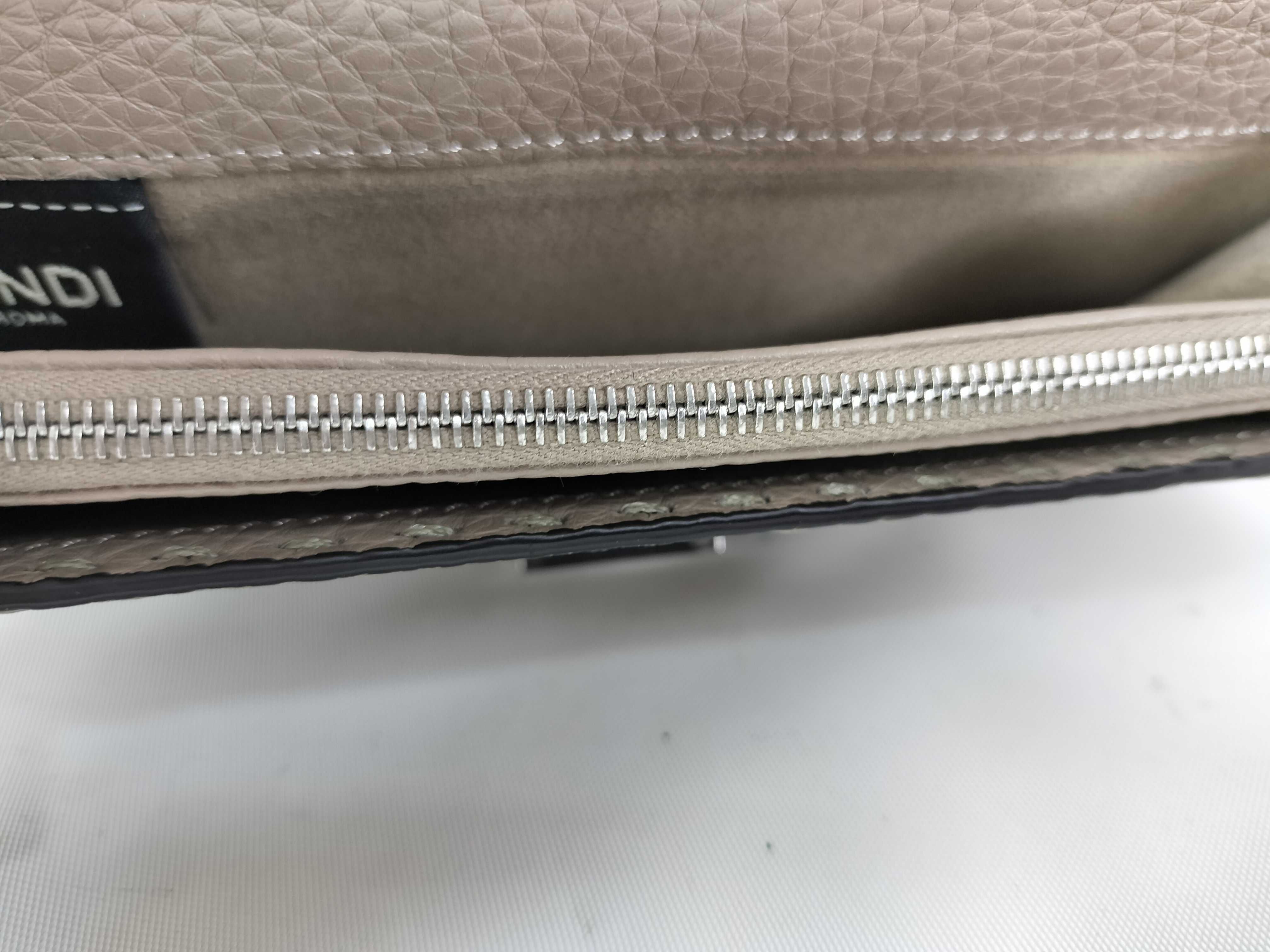 Peekaboo Selleria Long Wallet — view 9