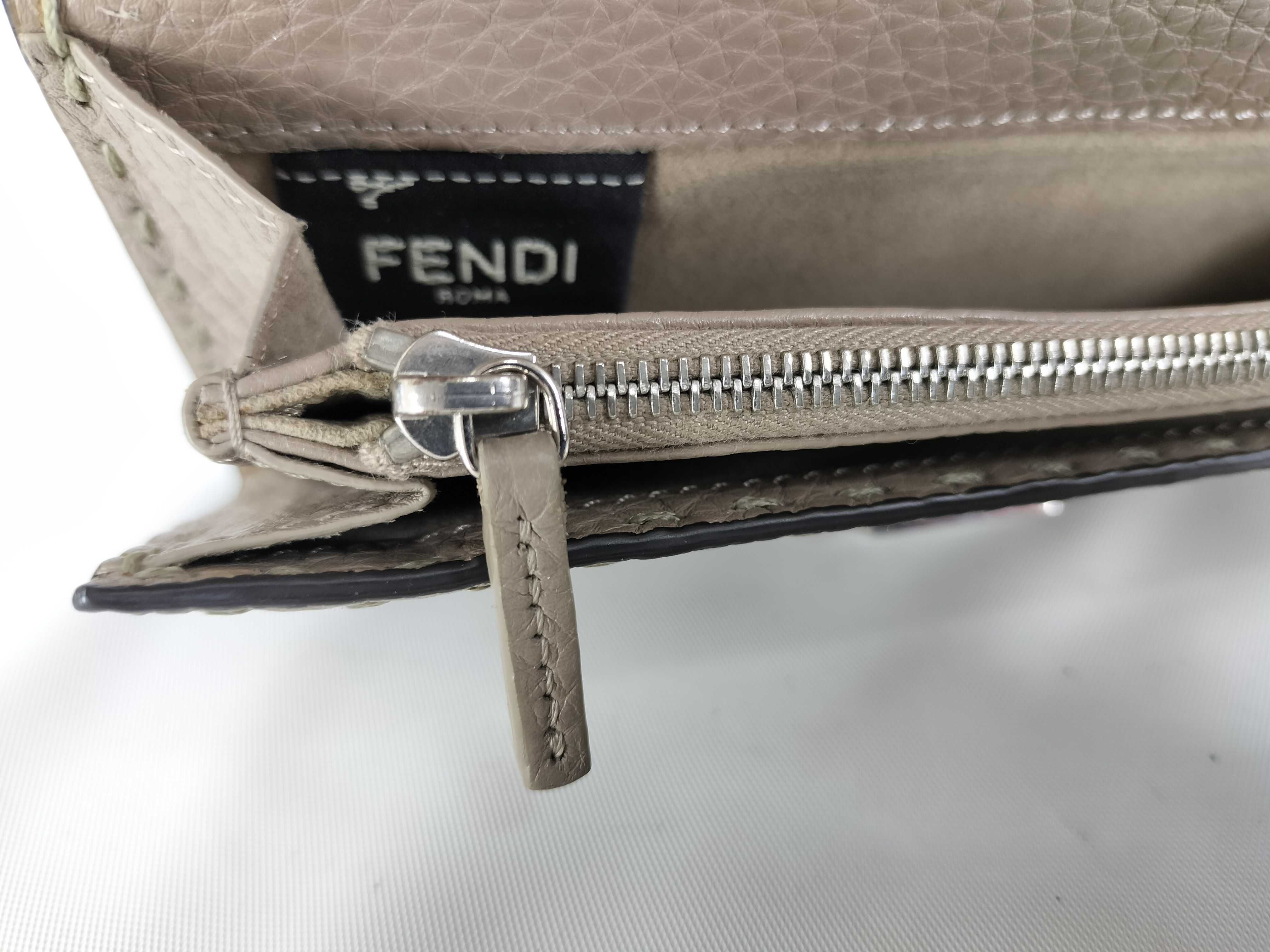 Peekaboo Selleria Long Wallet — view 10