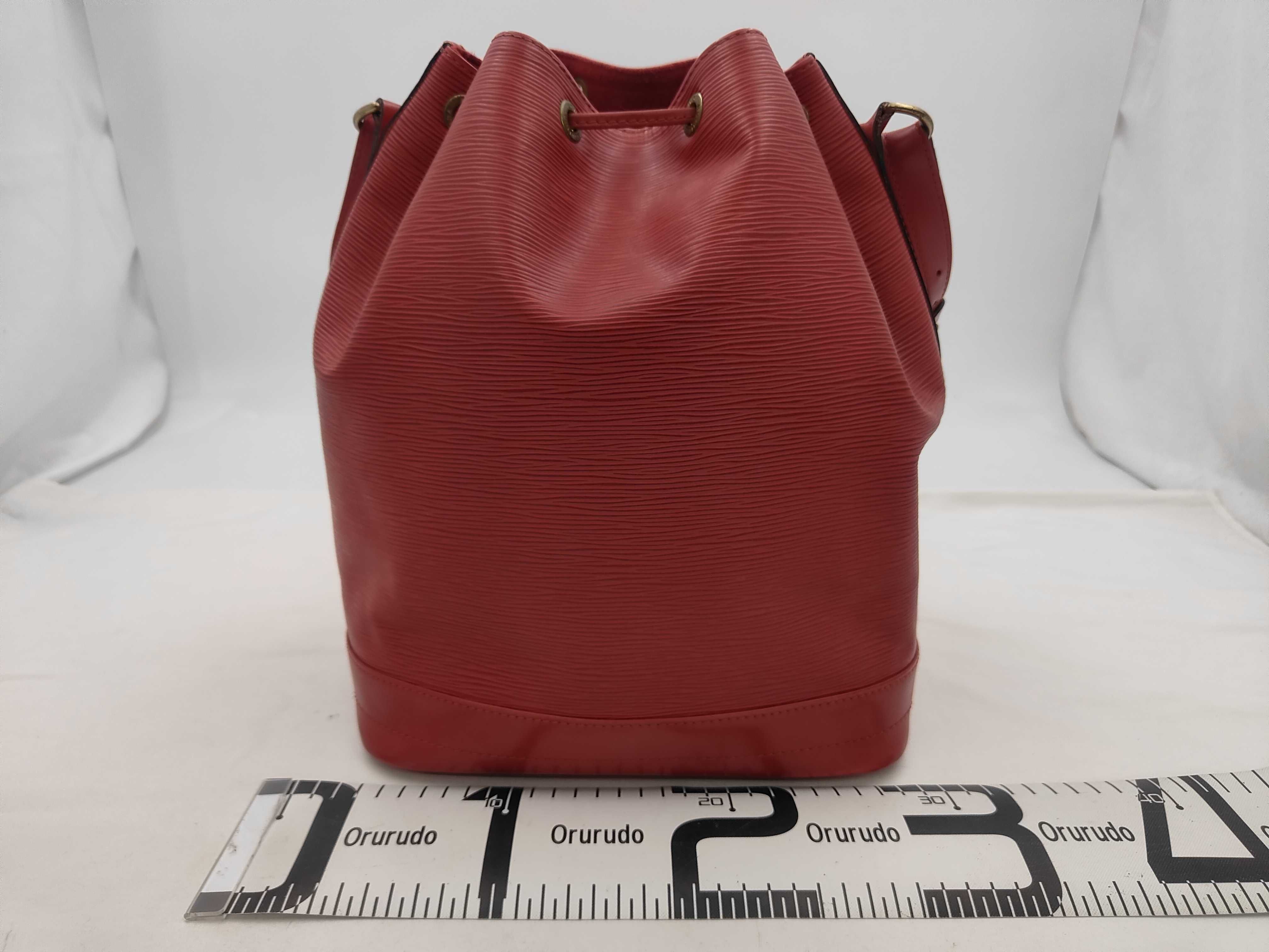 M59007/Noé Drawstring Shoulder Bag Epi Leather Red Castilian Red Tote Bag — view 2