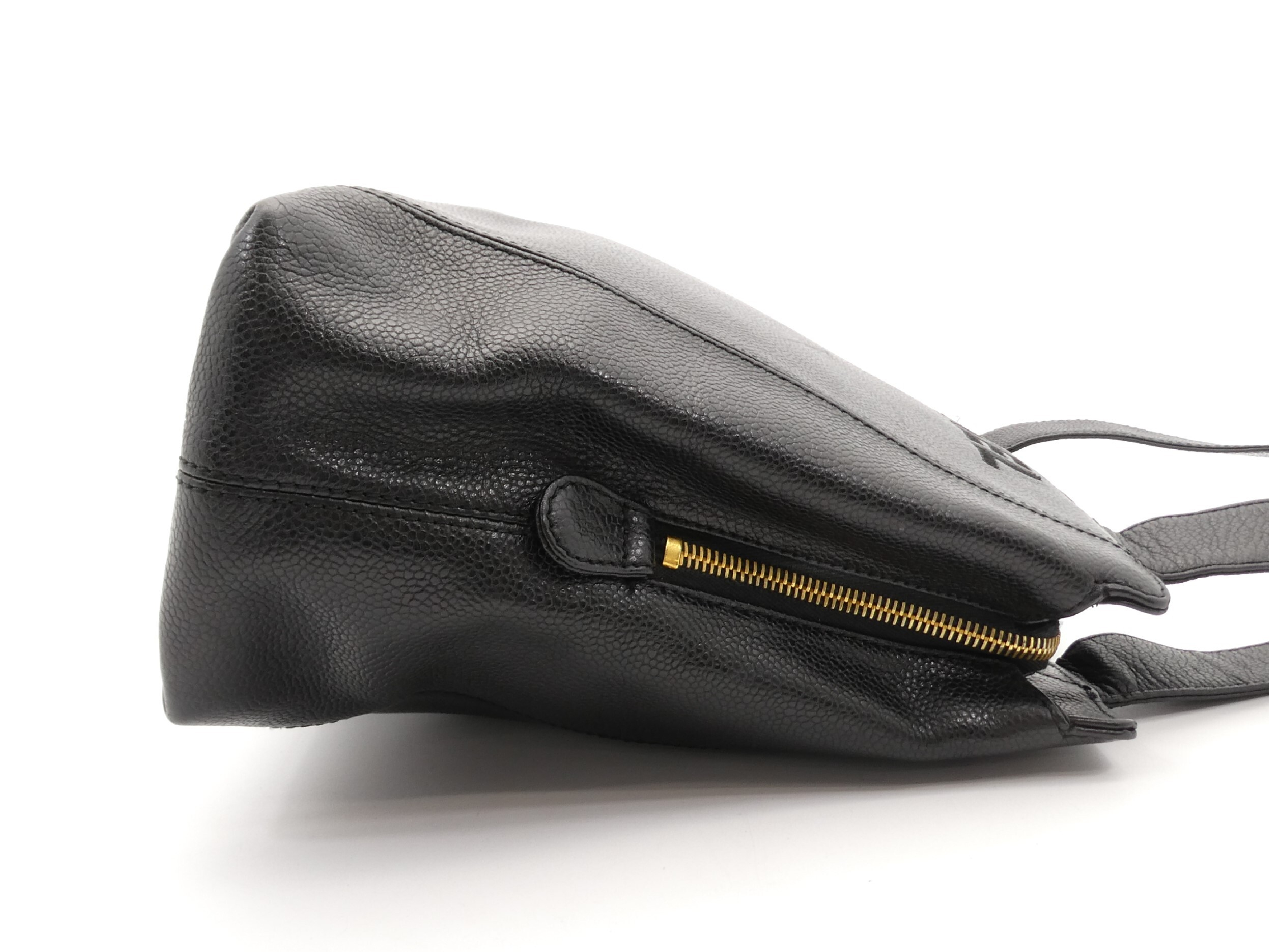 Logo Caviar Skin Shoulder Bag — view 4