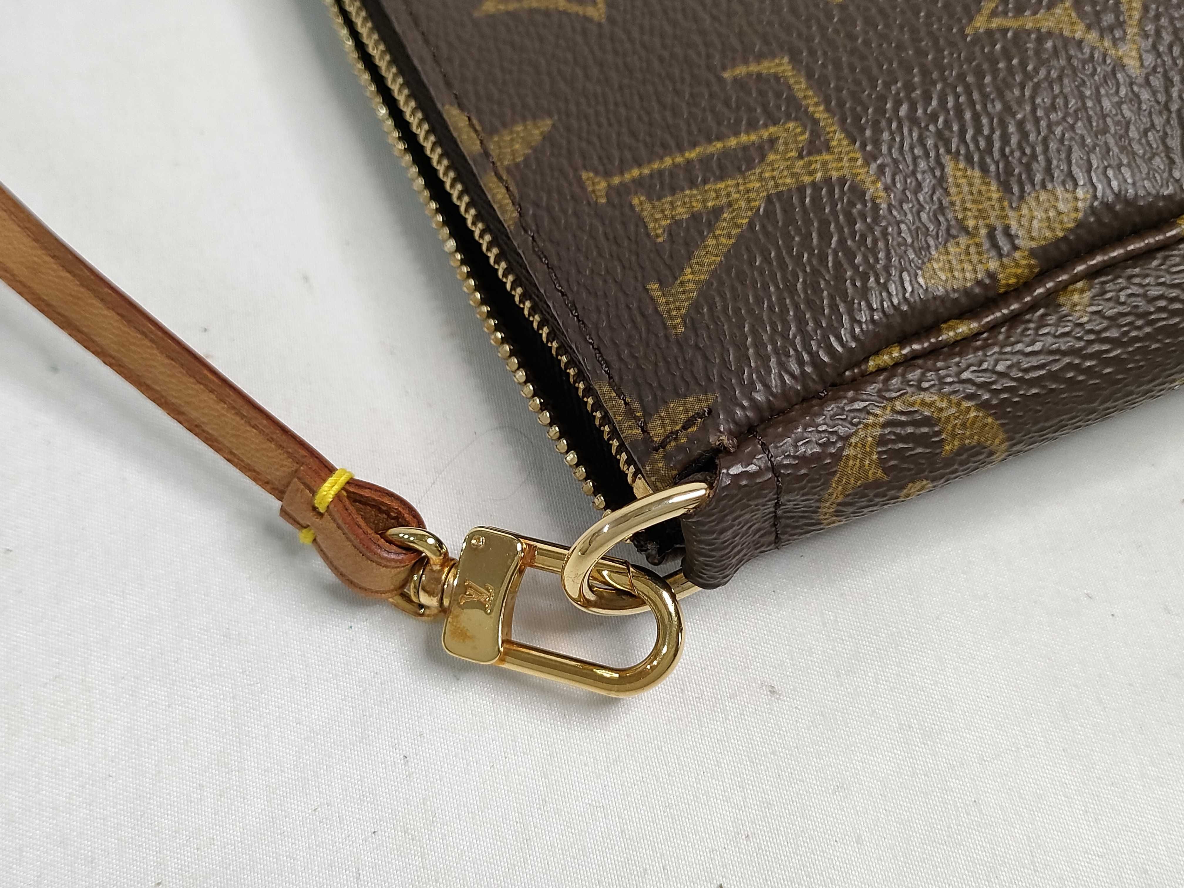 Monogram Pochette Accessoires M51980 CA0041 Handbag — view 13