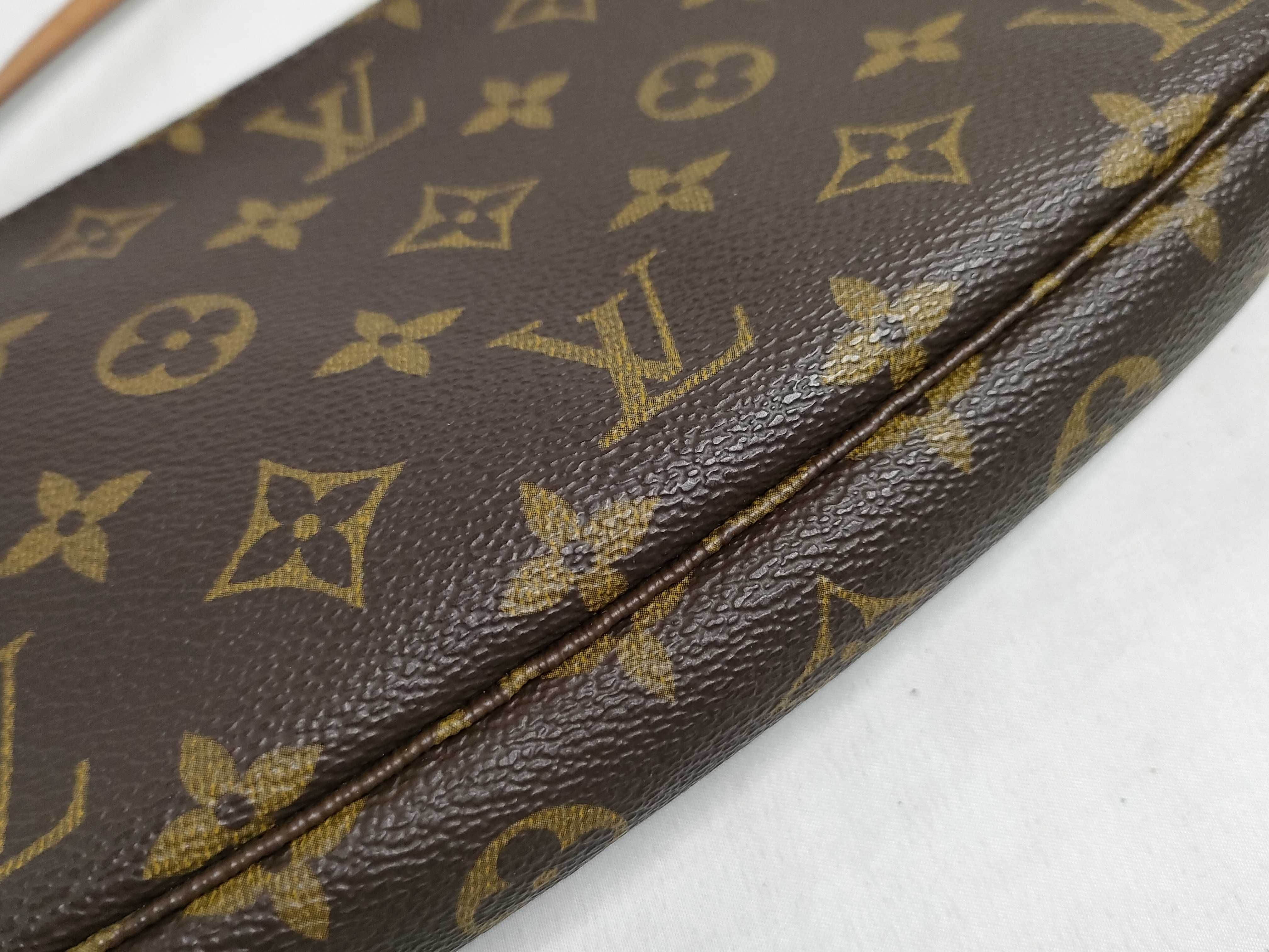 Monogram Pochette Accessoires M51980 CA0041 Handbag — view 15