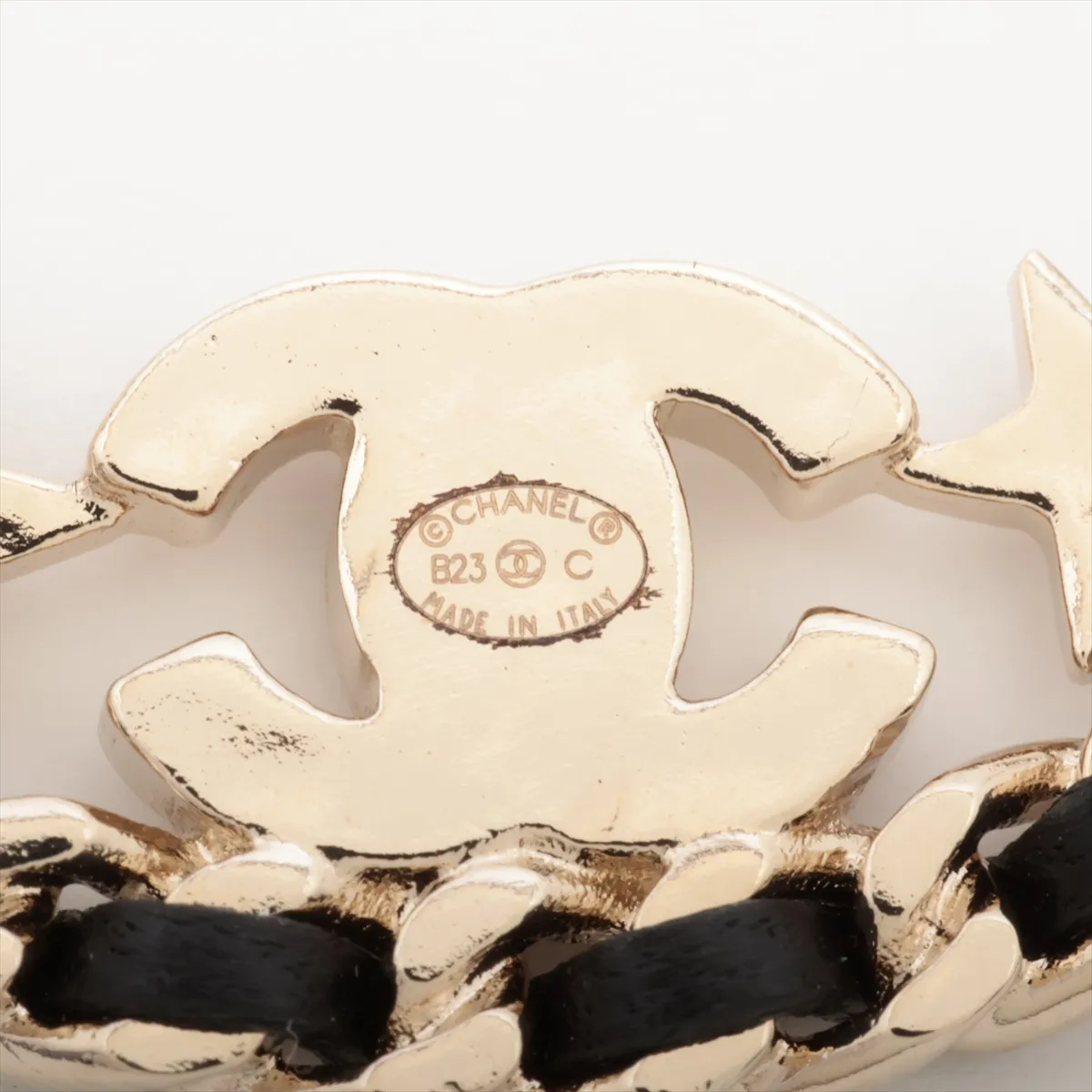 Cocomark B23C Earrings (for both ears) GP x Rhinestone x Leather Gold — view 5