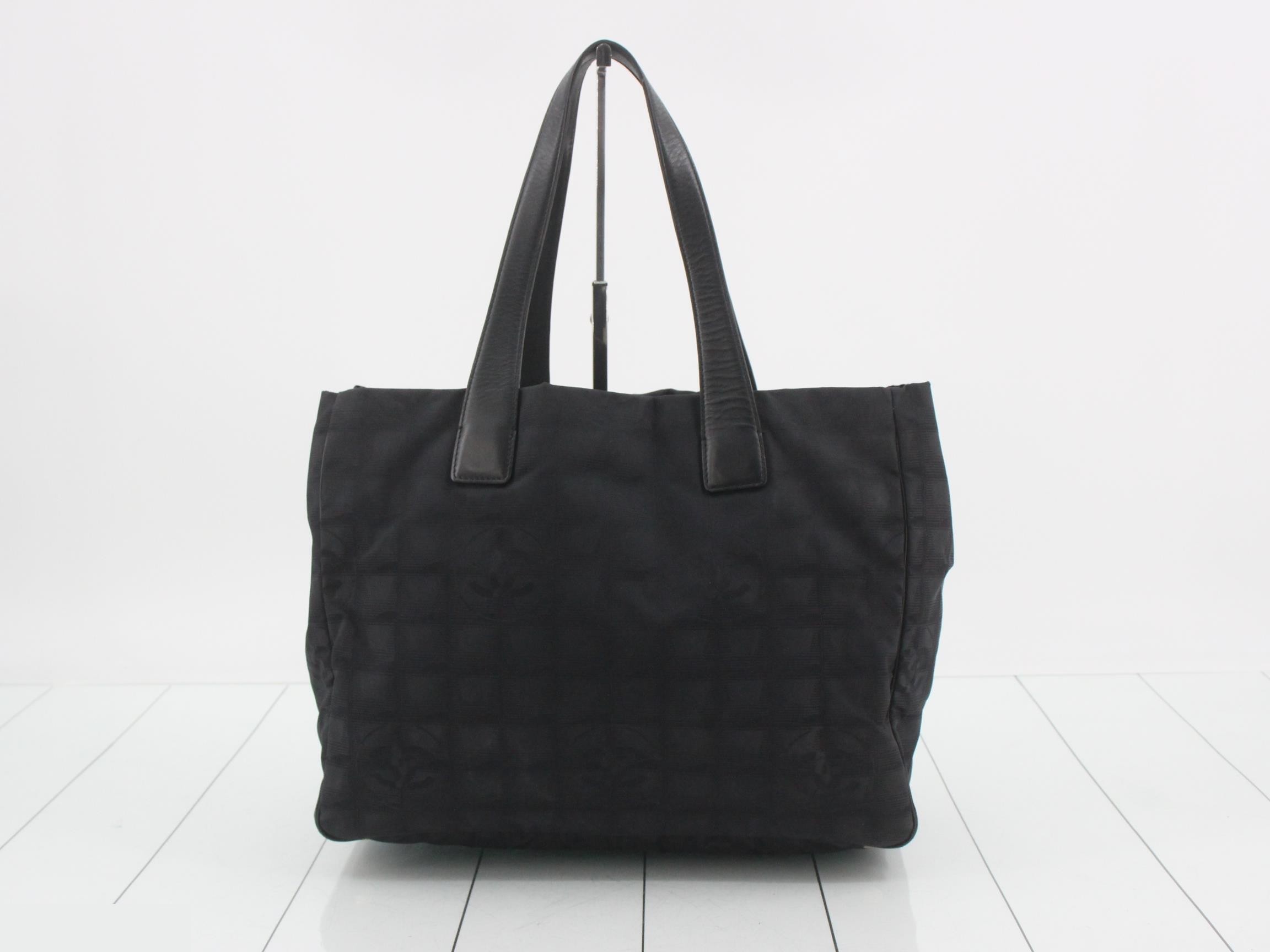 New Travel Line Nylon x Leather Tote Bag — view 2