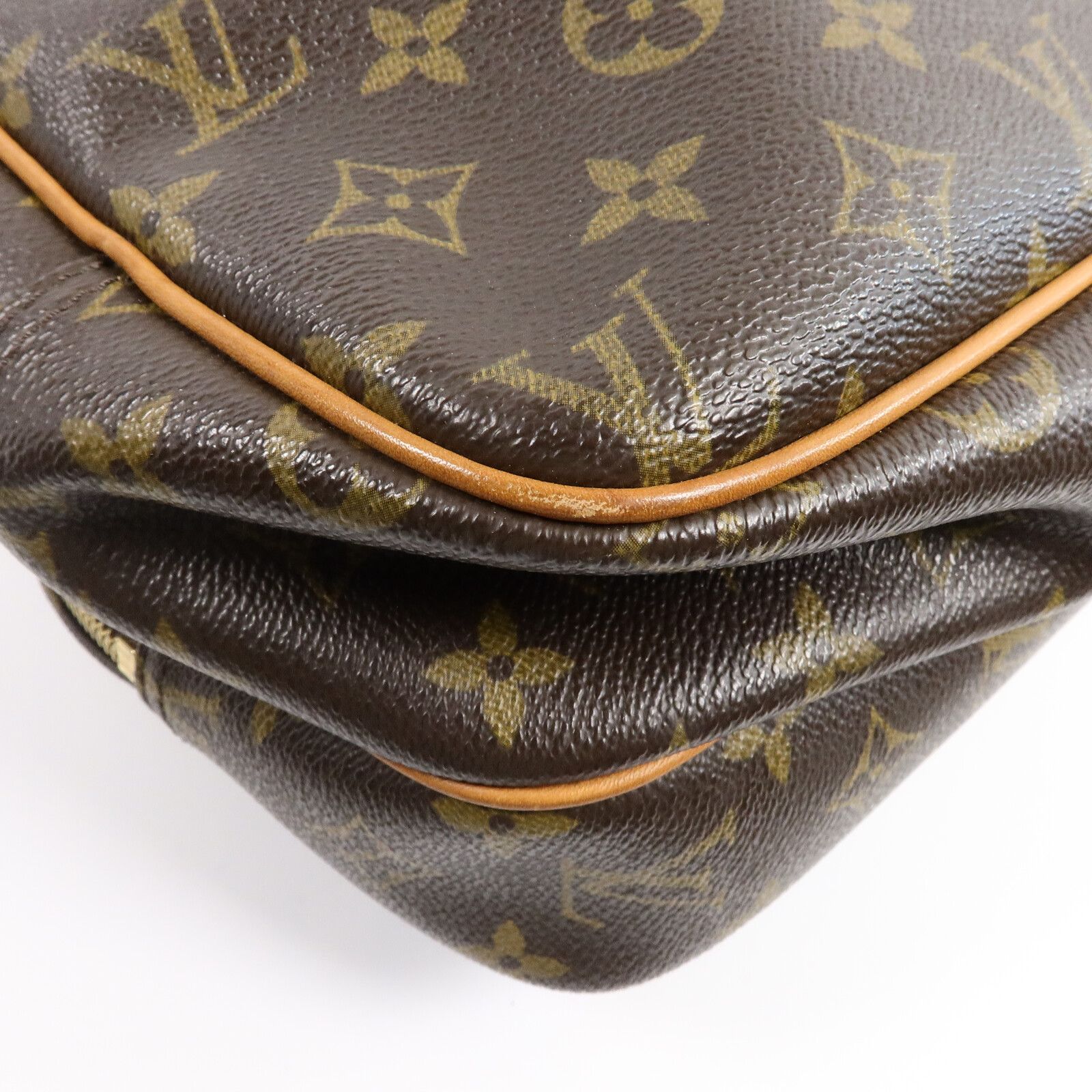 Reporter PM, Monogram — view 10