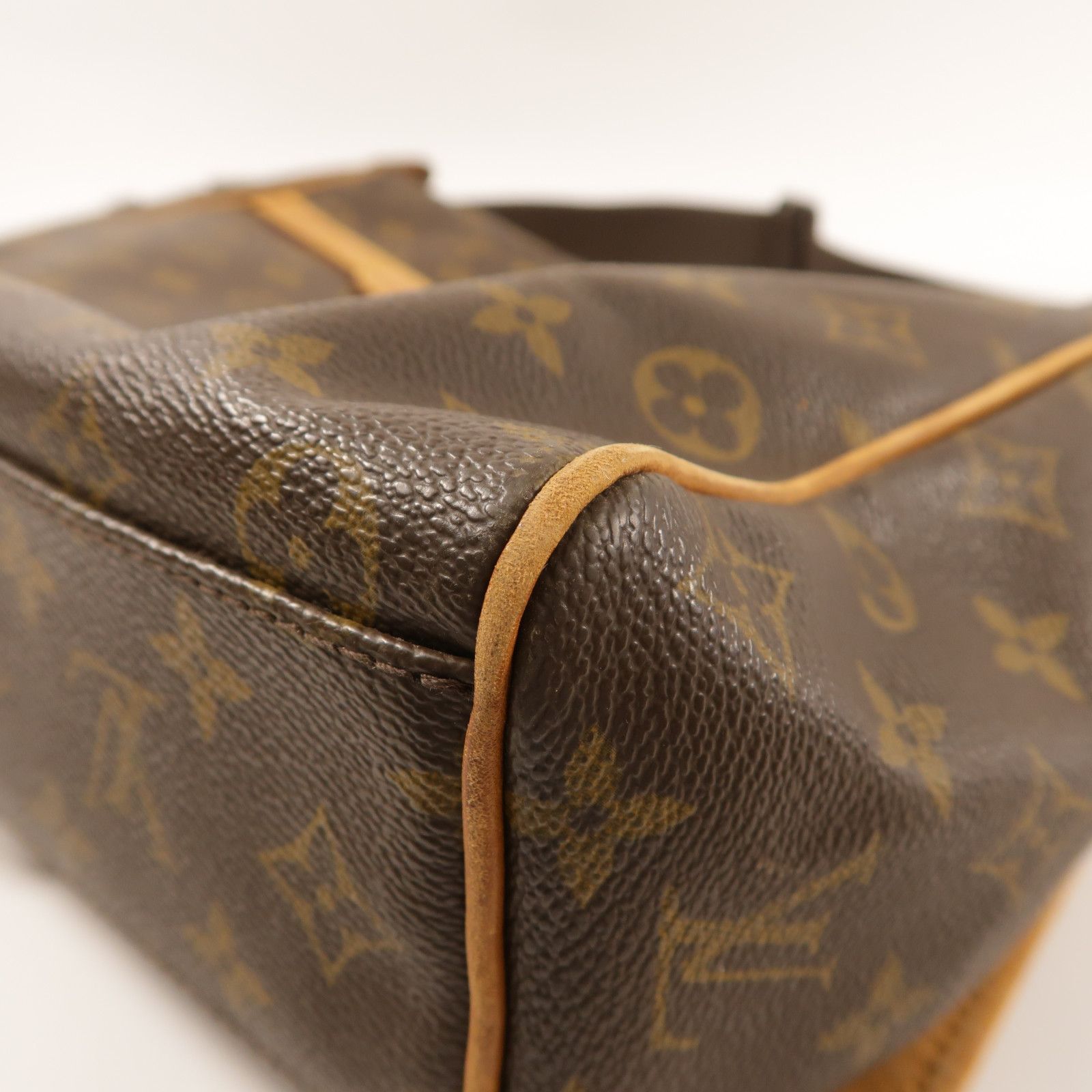 Abbesses Messenger, Monogram — view 13
