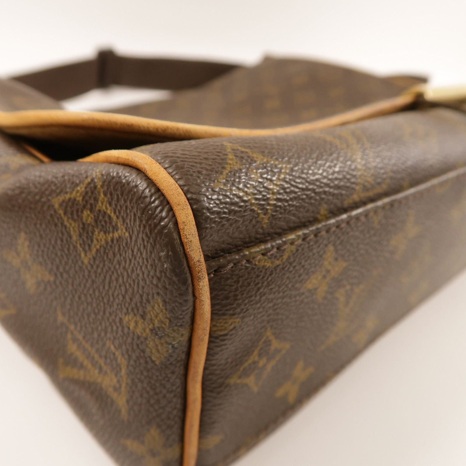 Abbesses Messenger, Monogram — view 10