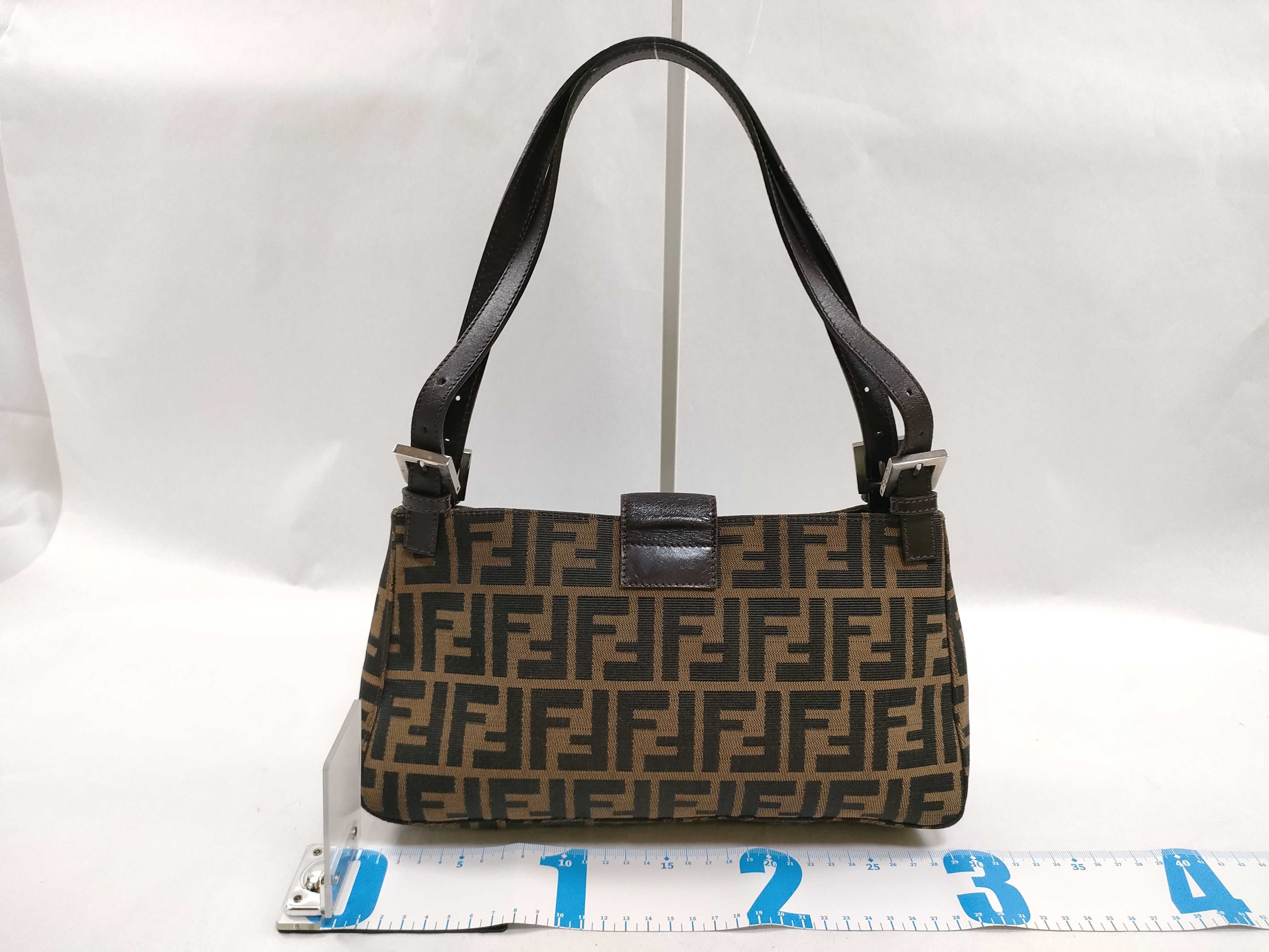 Mamma Fendi Mamma Bucket Shoulder Bag — view 2