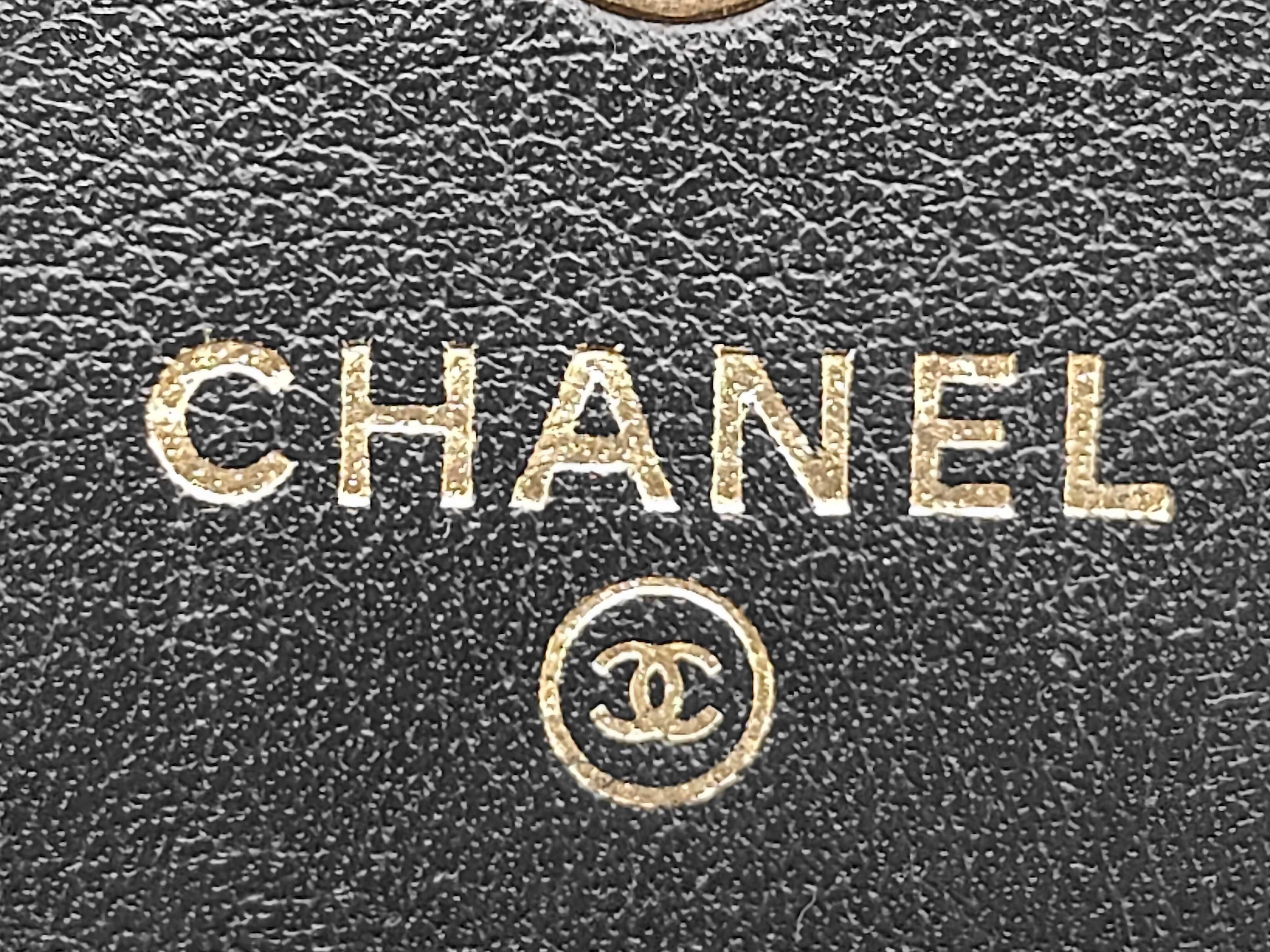 Tri-fold Wallet / Boy Chanel / Chevron / 24479542 — view 14