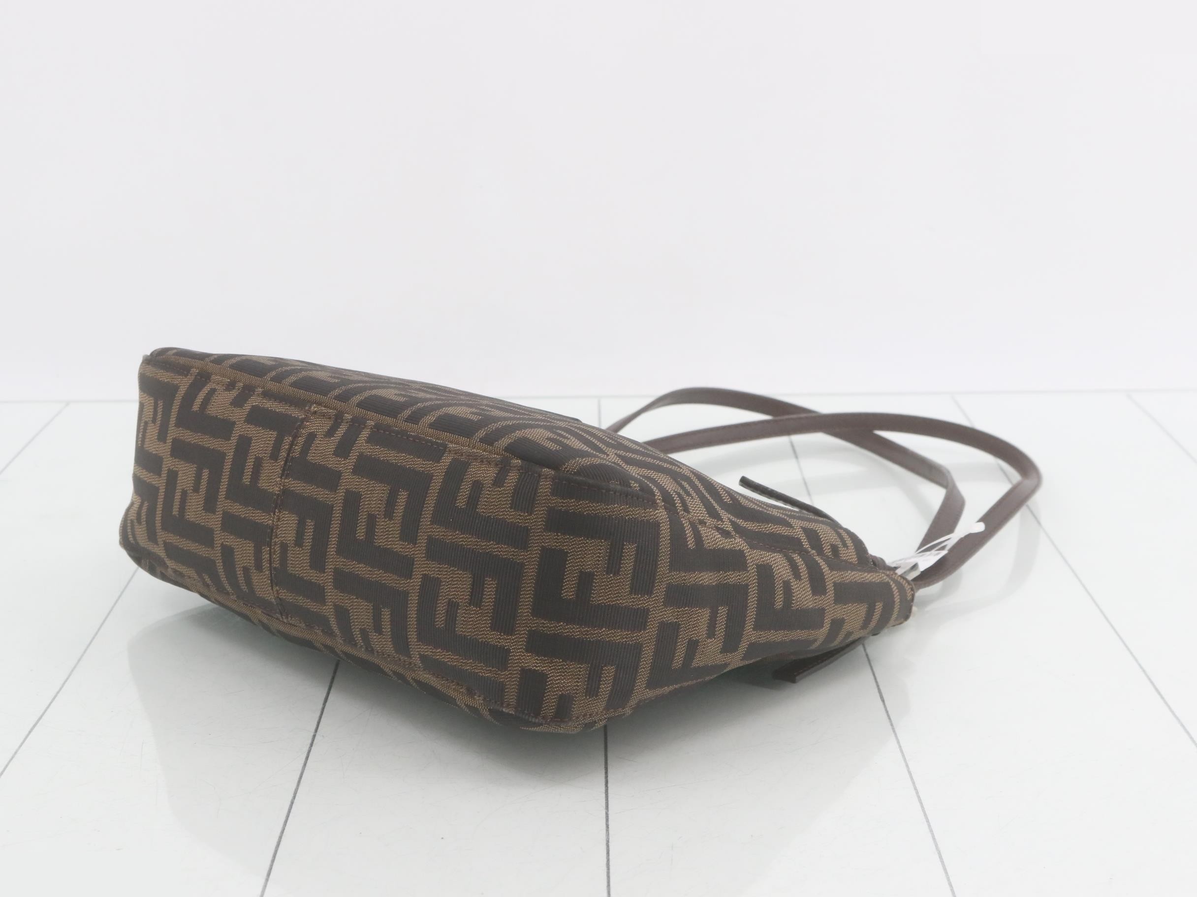 ZUCCA (Bag) - Mamma Bucket Shoulder Bag — view 6