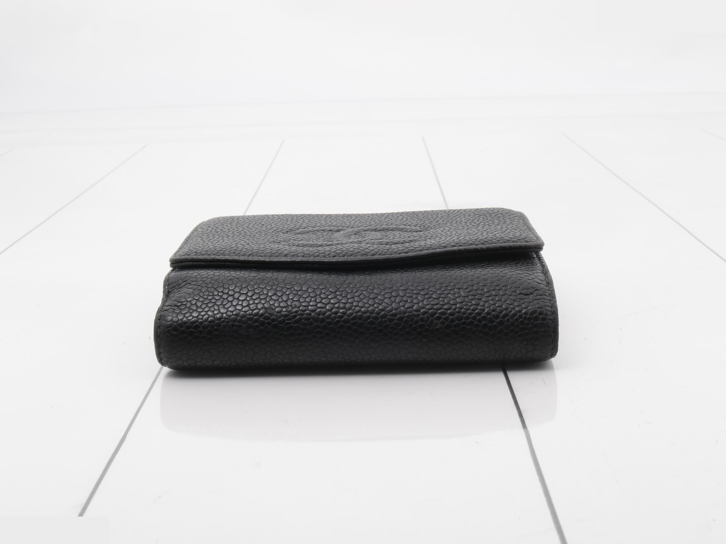 Caviar Skin Folding Wallet — view 3