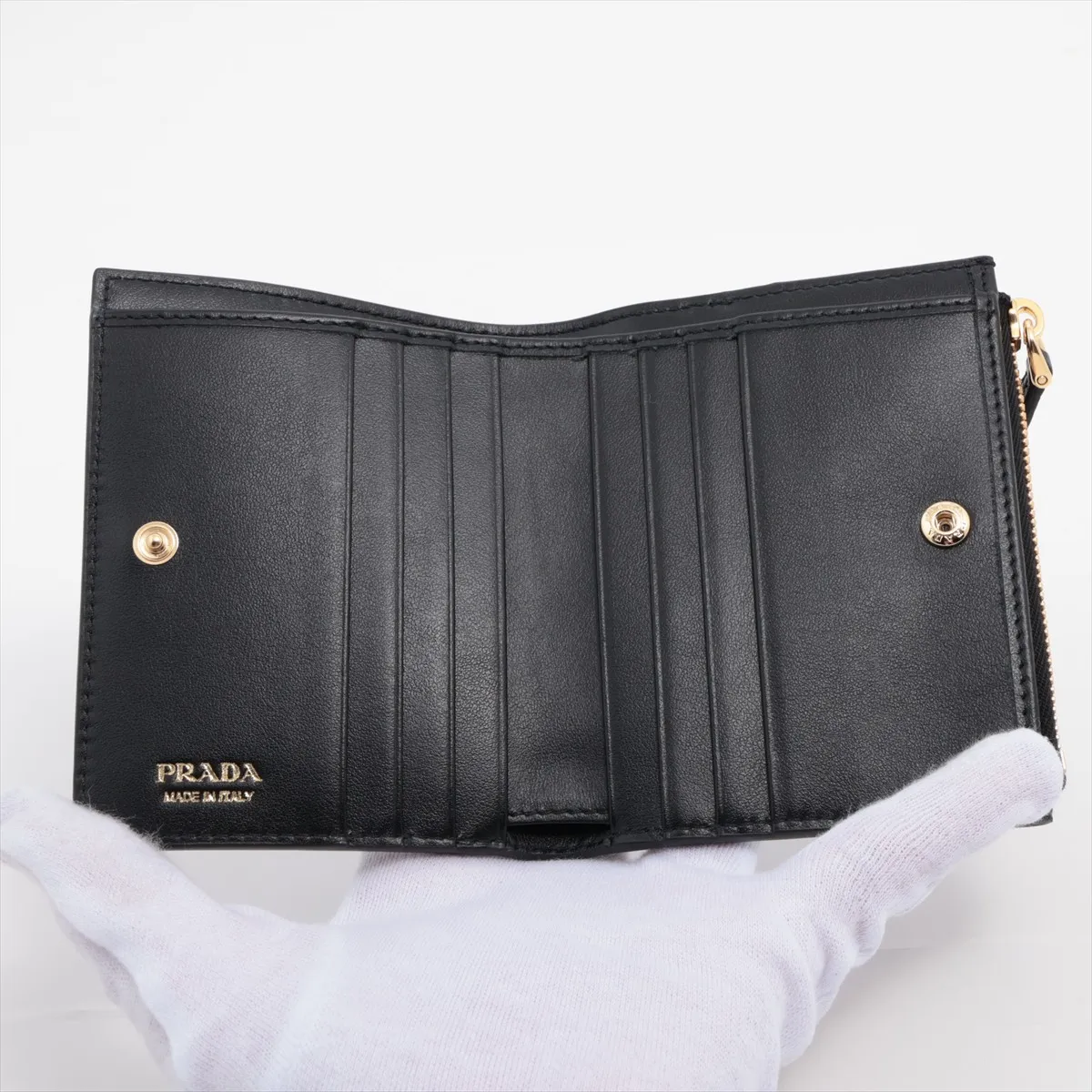 Vitello Daino 1ML050 Leather Compact Wallet, Black — view 3