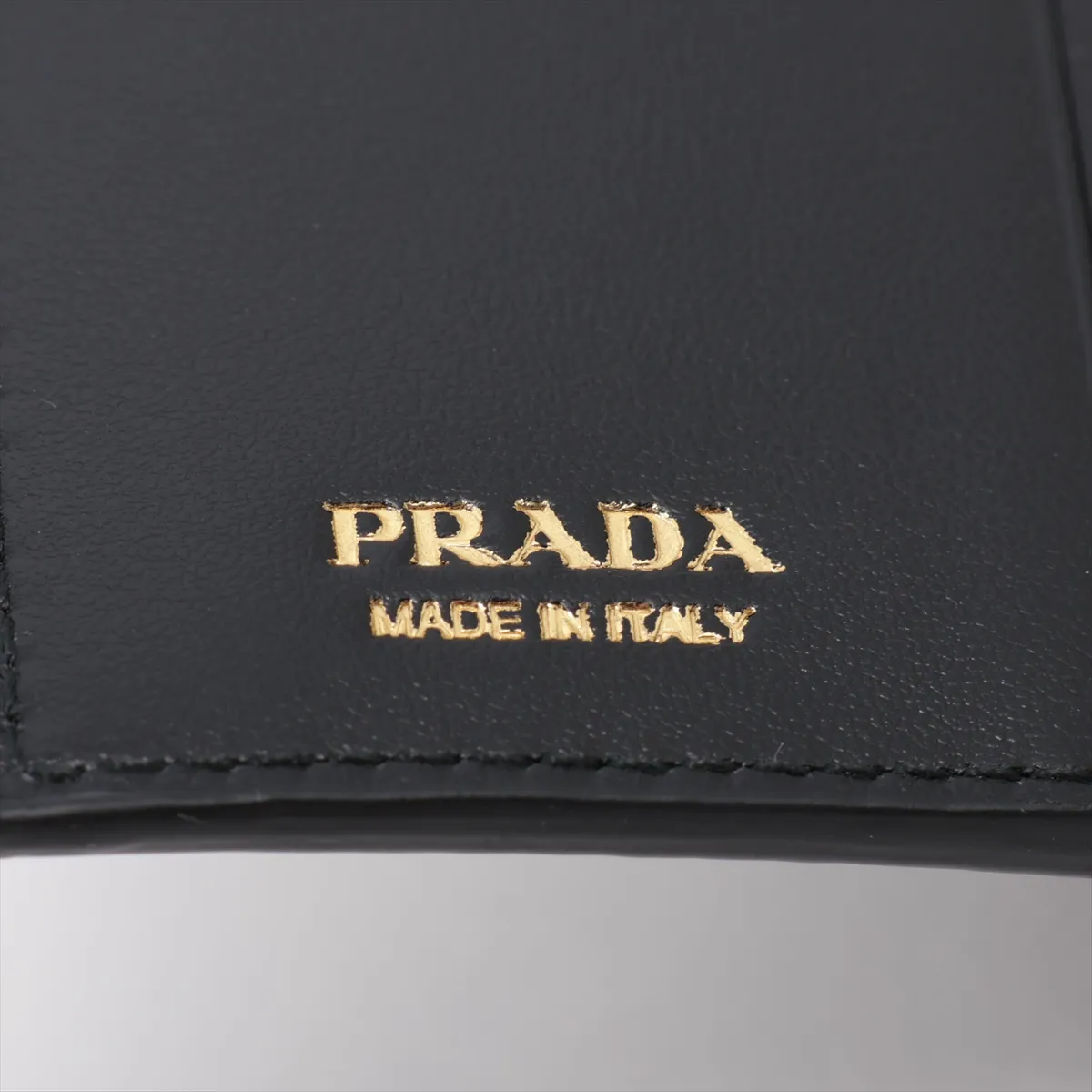 Vitello Daino 1ML050 Leather Compact Wallet, Black — view 6