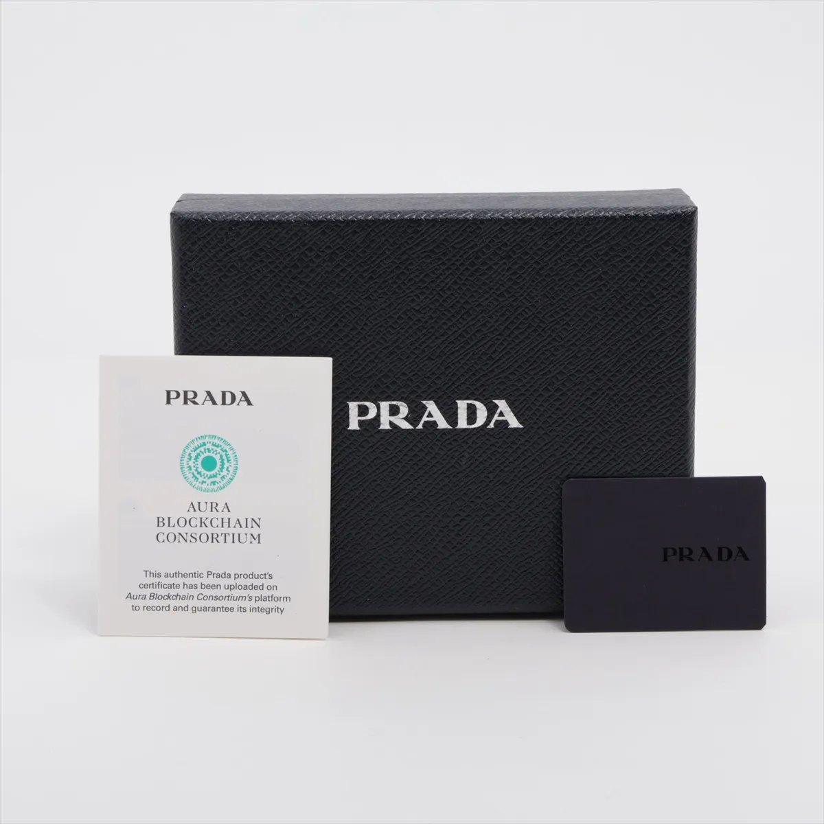 Vitello Daino 1ML050 Leather Compact Wallet, Black — view 7