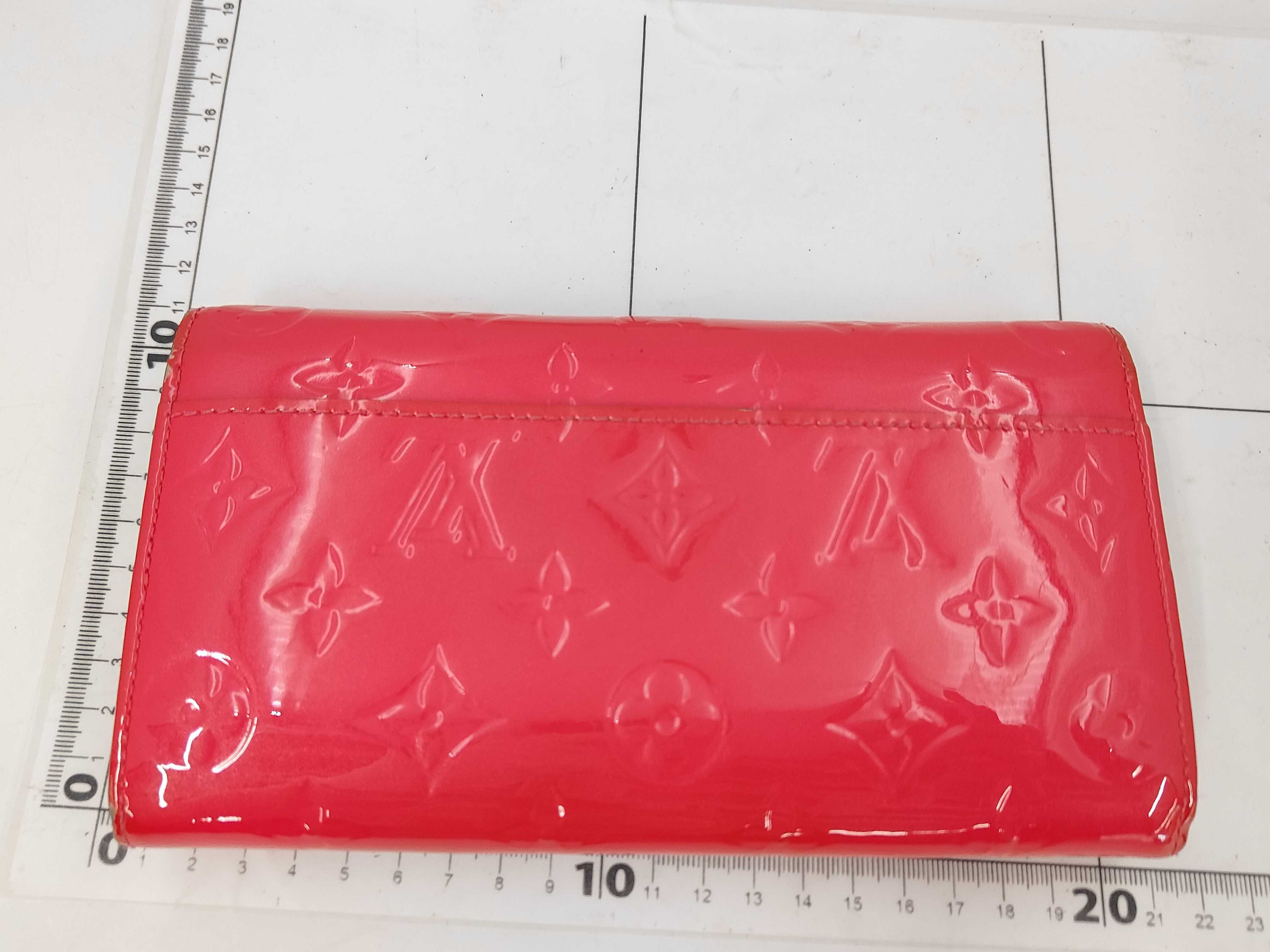 Vernis Louis Vuitton Vernis Portefeuille Sarah Hot Pink TS4146 Wallet — view 2