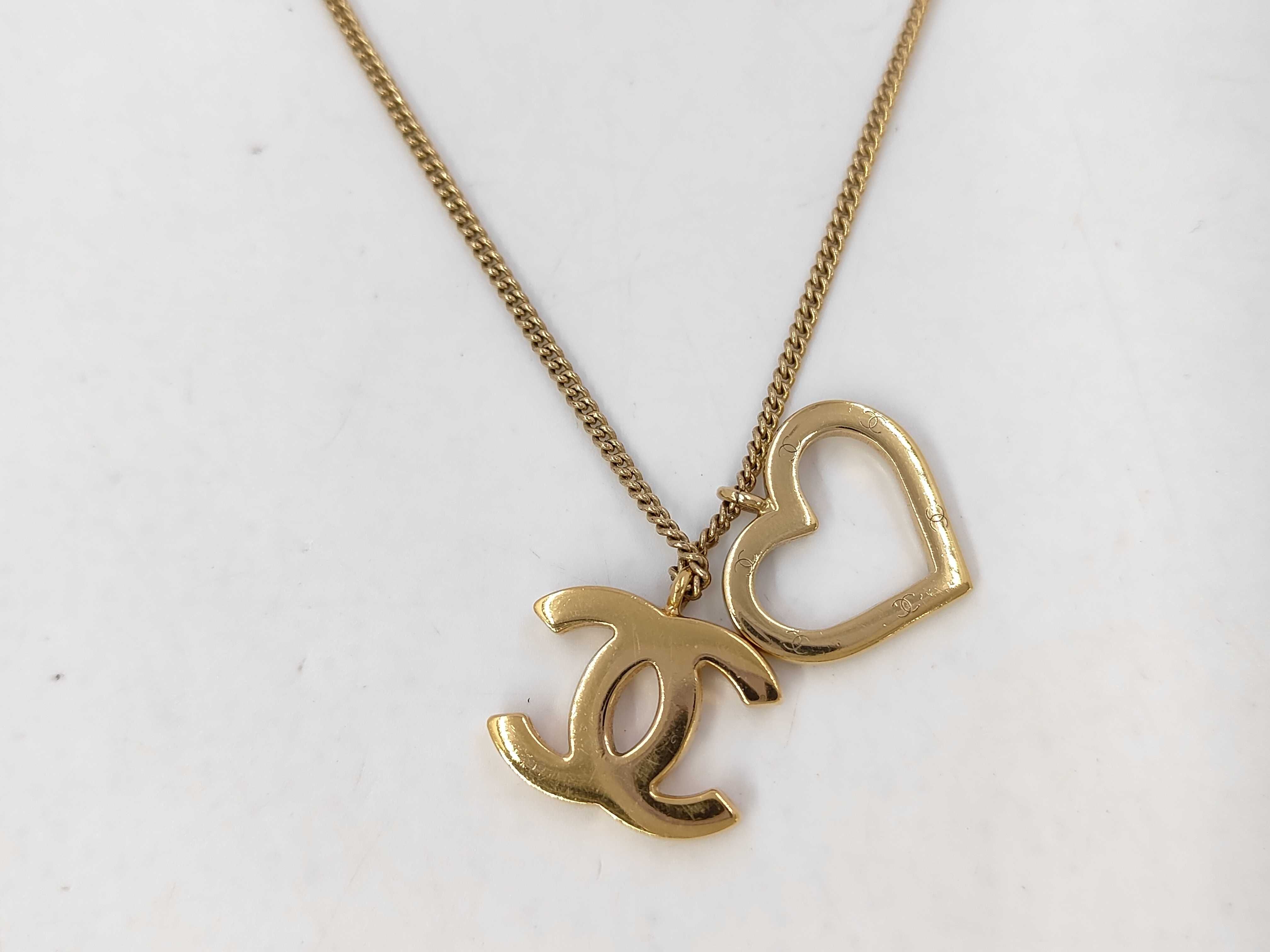 Coco Mark Chanel Coco Heart Gold Necklace — view 2