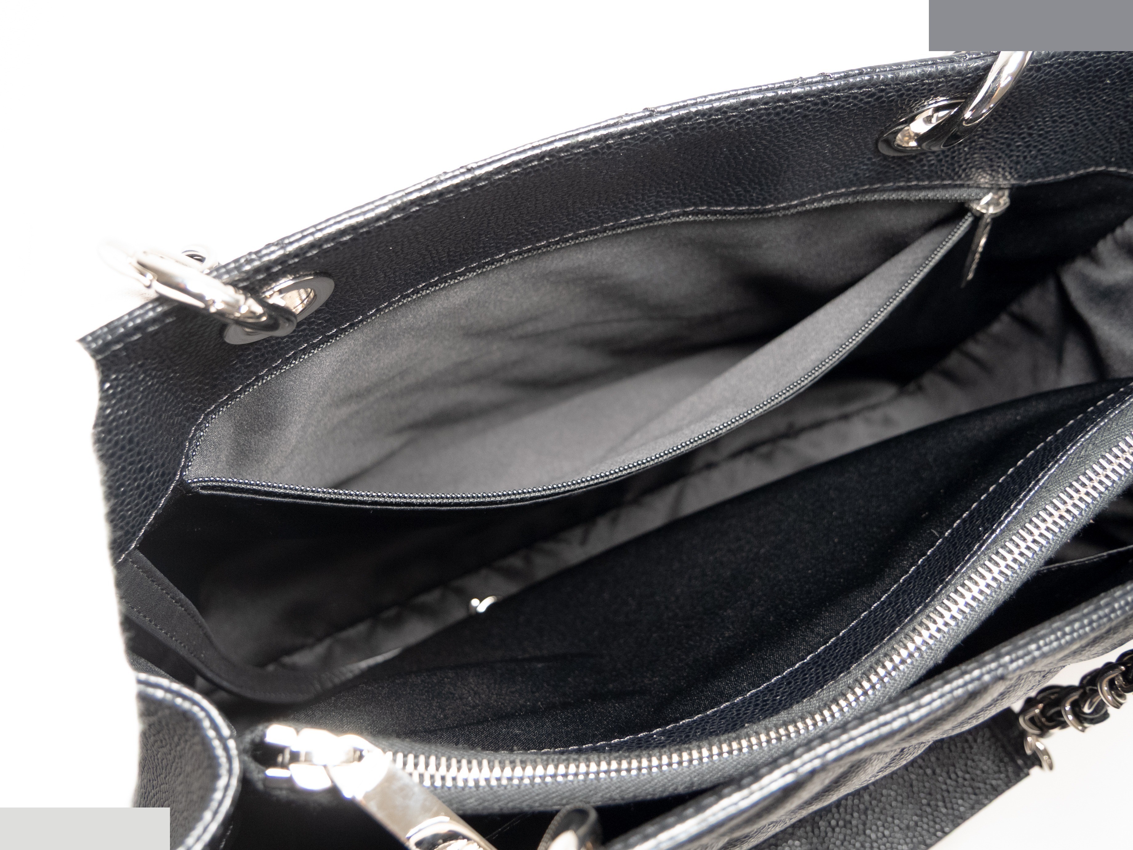 GST Seal Caviar Skin Chain Tote — view 8