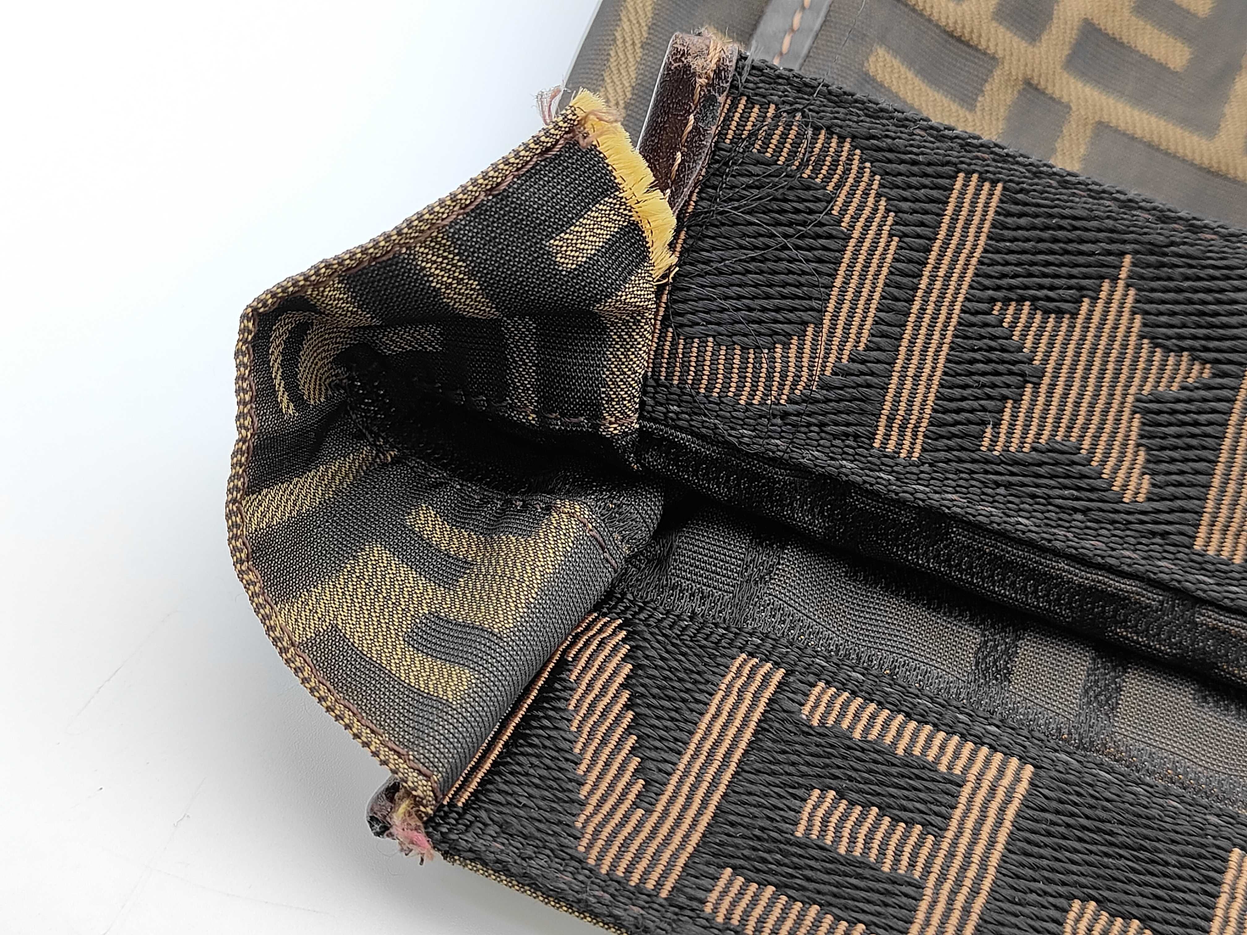 Zucca pattern 2119 canvas x leather handbag (with tears) — view 8
