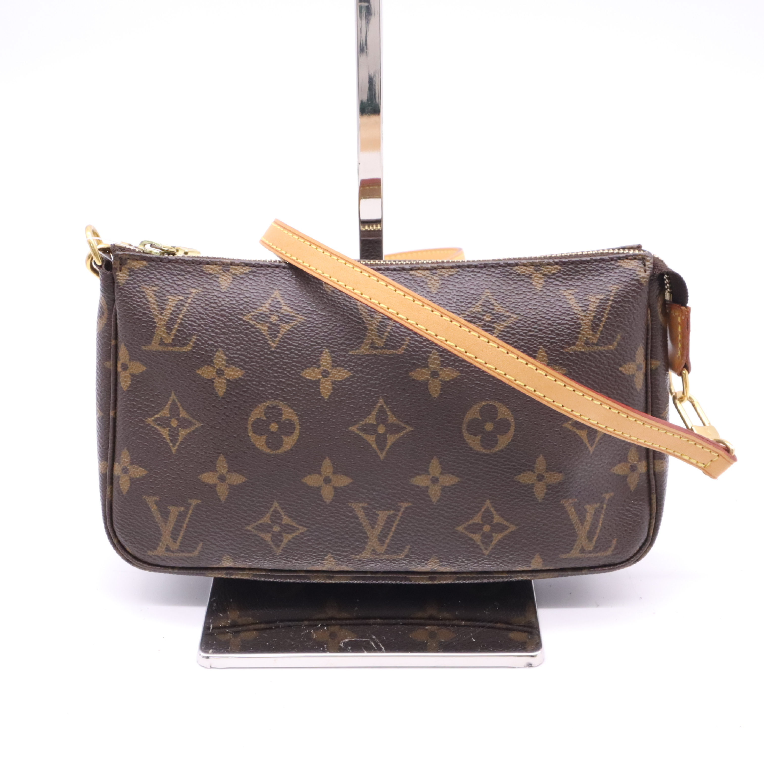 M51980 Monogram Pochette Accessoires Pouch