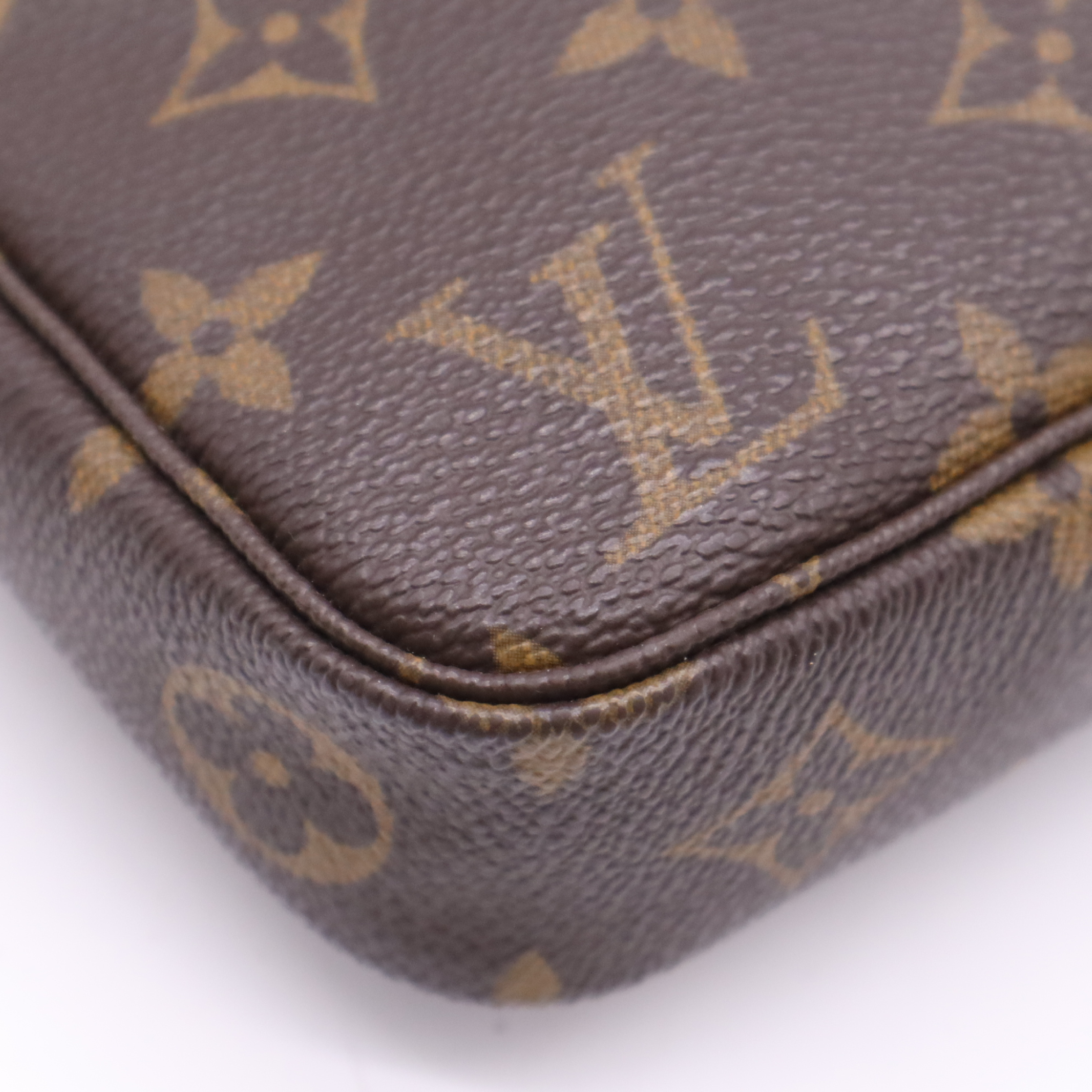 M51980 Monogram Pochette Accessoires Pouch — view 8
