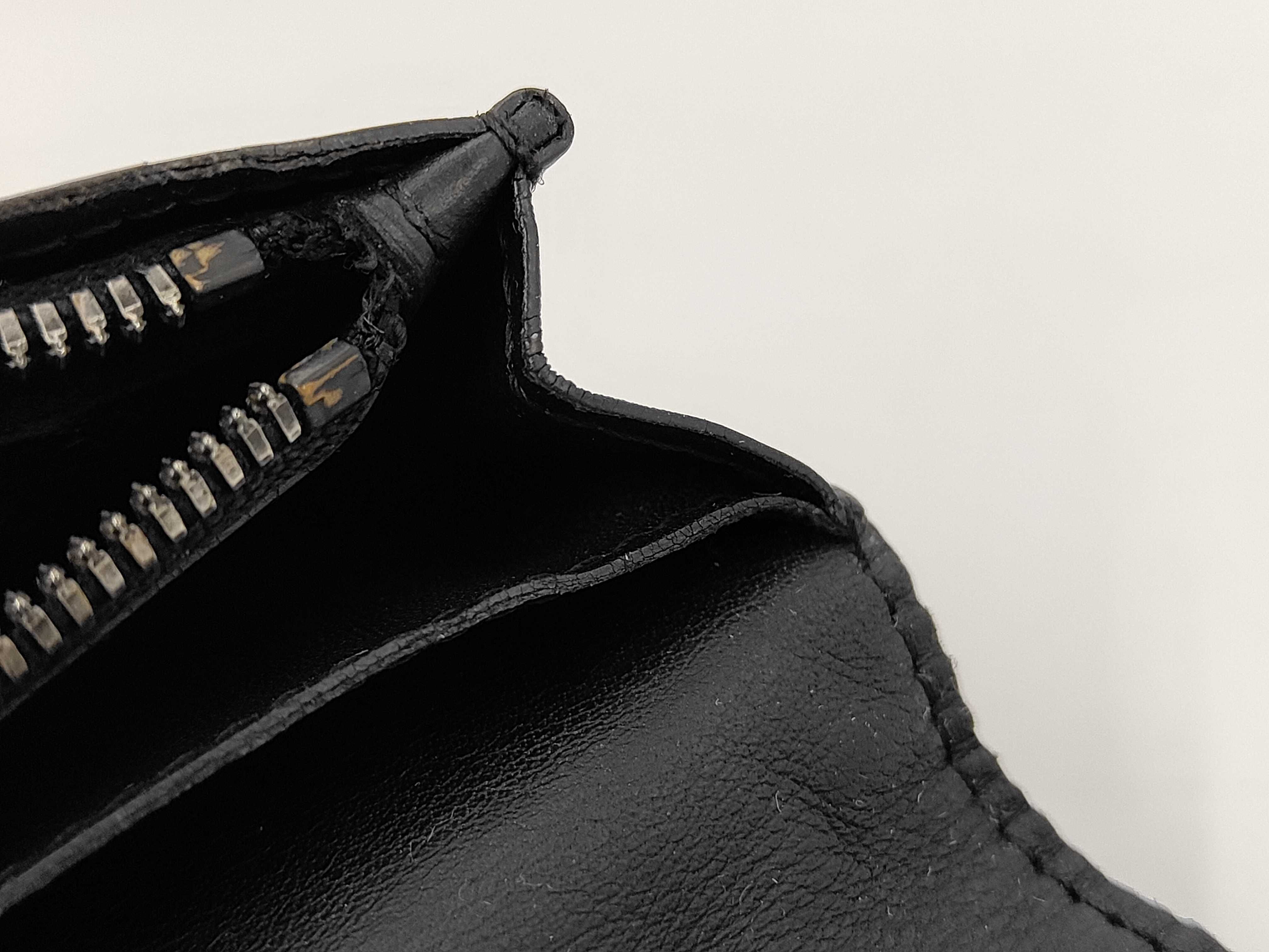 LV wallet — view 6