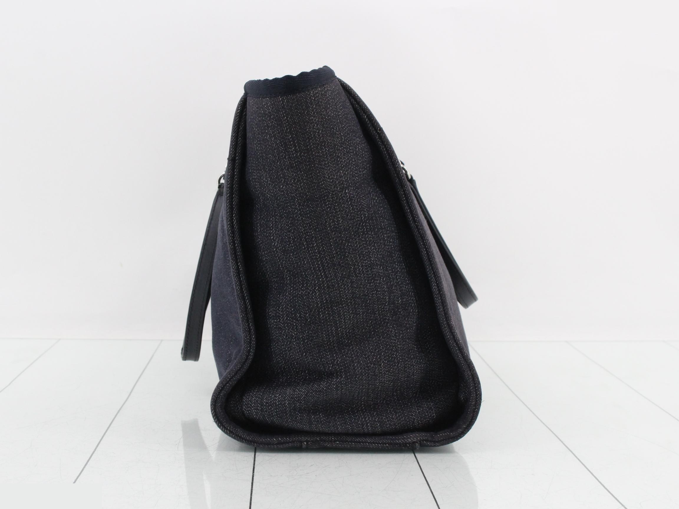 Deauville chain shoulder bag, with sticker. — view 4