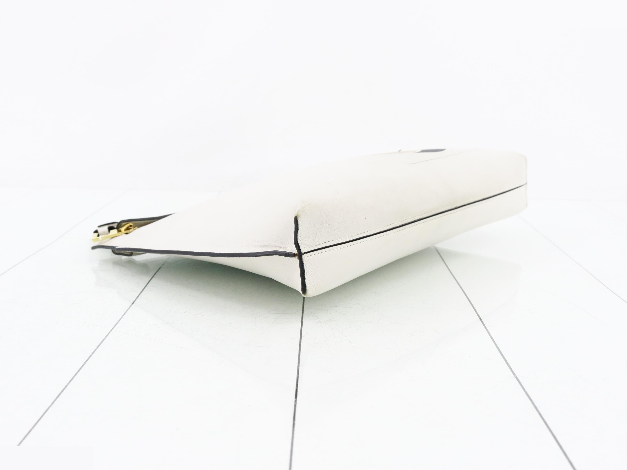 Anagram T Pouch Leather Cat Clutch Bag Second Bag — view 5